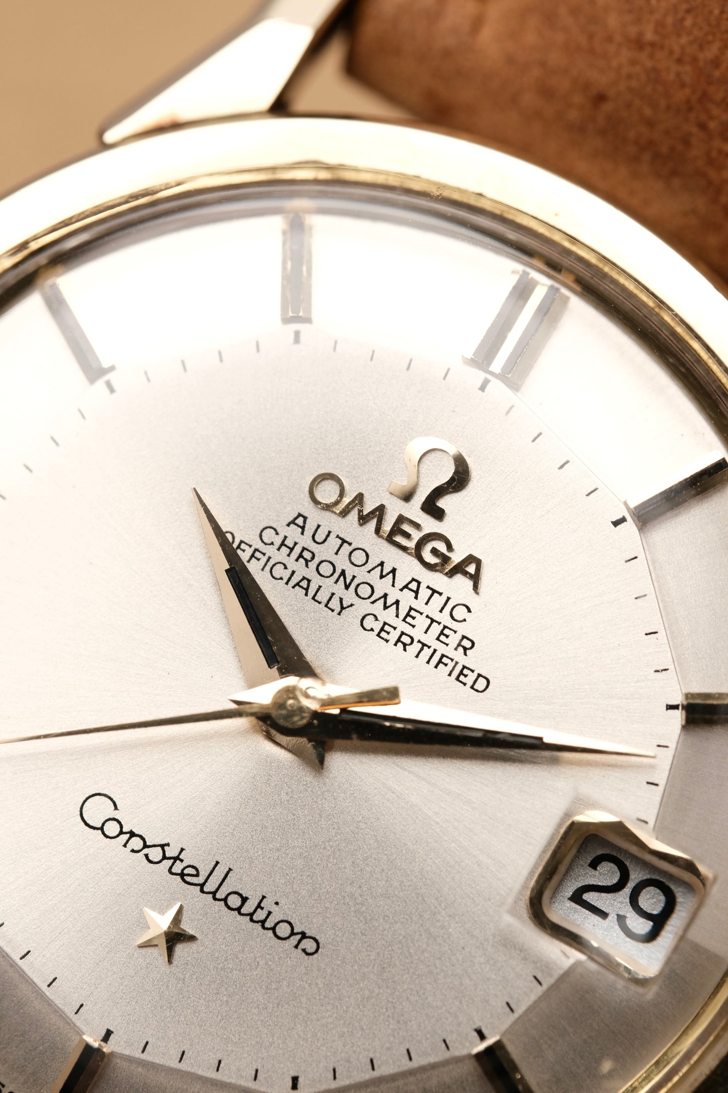1969 OMEGA CONSTELLATION PIE PAN DOG LEG White Dial AUTOMATIC CHRONOMETER REF. 168.005