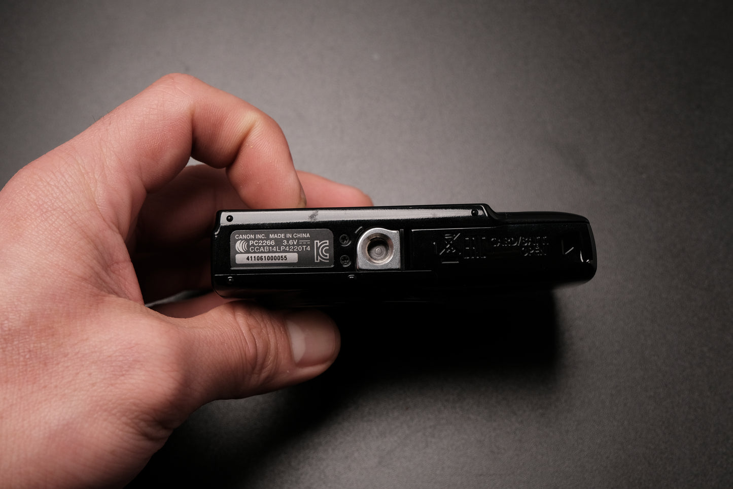 Canon Powershot CCD IXY 190 Digital Camera - Like New