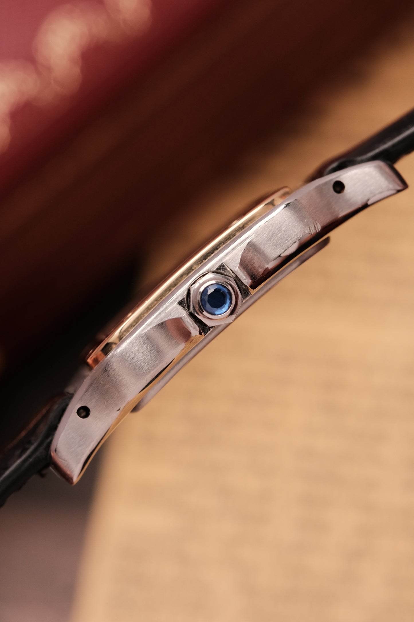 Cartier Santos Galbée Ref. 187901 29x41mm Soft Curved Case