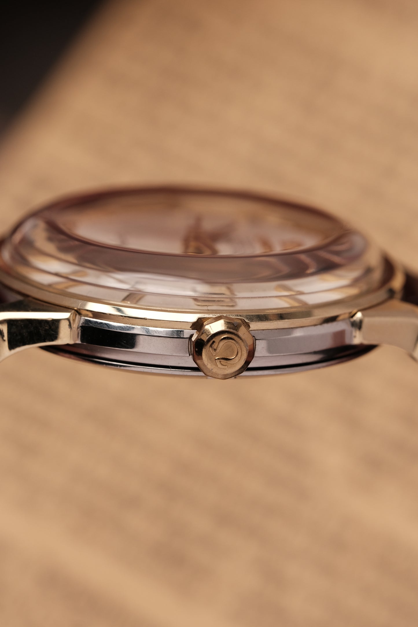 1966 OMEGA CONSTELLATION PIE PAN DOG LEG White Dial AUTOMATIC CHRONOMETER REF. 168.005 ( Dark Brown Strap)