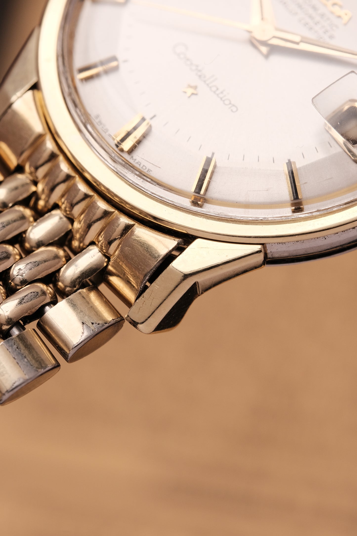 1962 OMEGA CONSTELLATION PIE PAN DOG LEG GOLD AUTOMATIC CHRONOMETER REF. 168.005