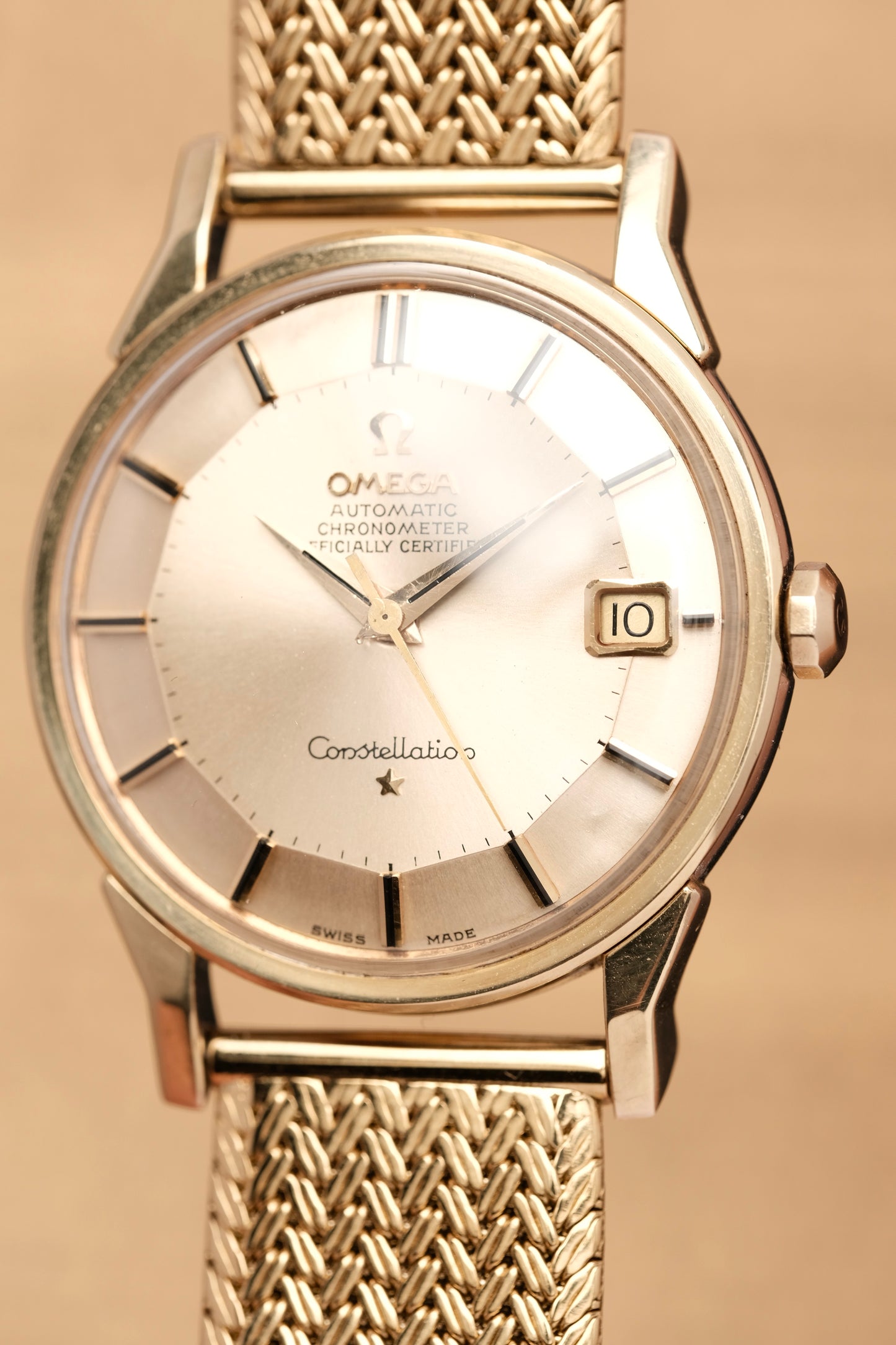 1963 OMEGA CONSTELLATION PIE PAN DOG LEG White Dial AUTOMATIC CHRONOMETER REF. 168.005