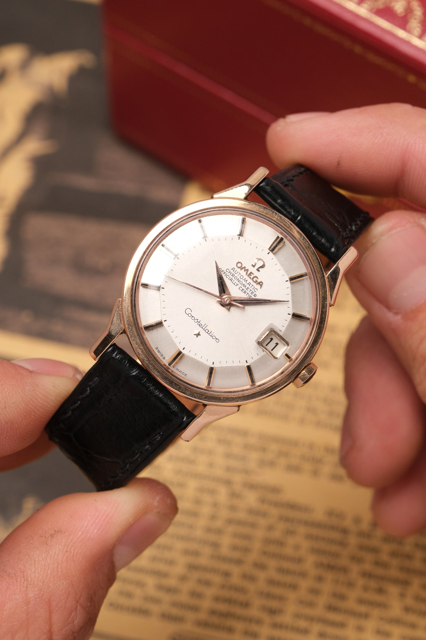 1966 OMEGA CONSTELLATION PIE PAN DOG LEG ROSE GOLD AUTOMATIC CHRONOMETER REF. 168.005