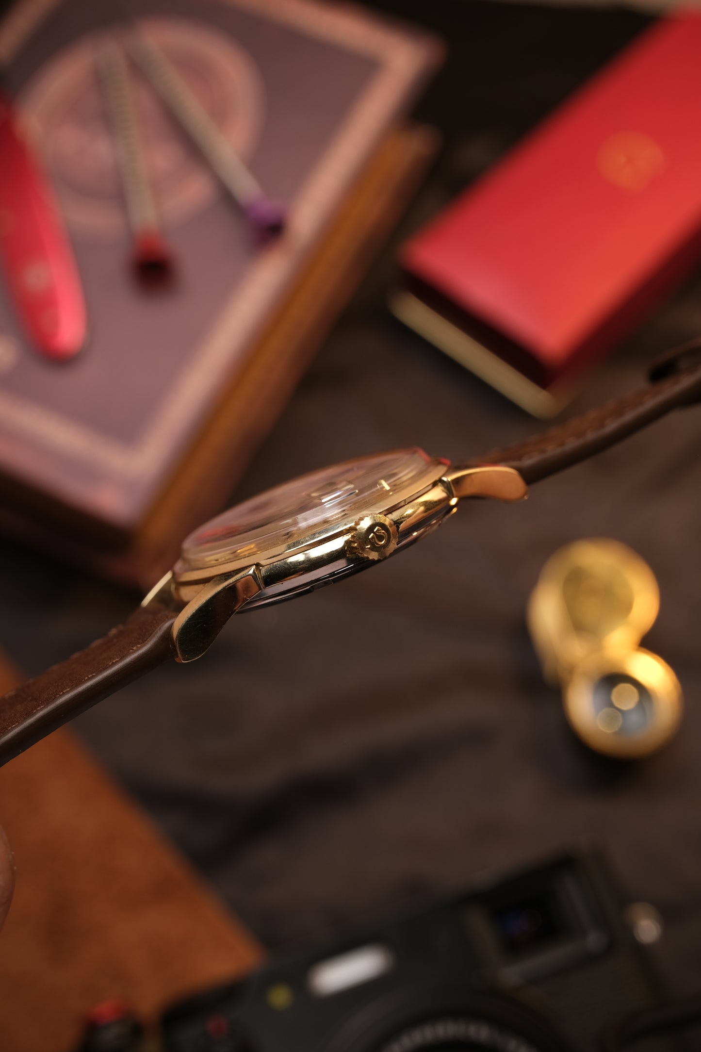 OMEGA CONSTELLATION JUMBO 37mm AUTOMATIC CHRONOMETER REF. 14777 62 SC