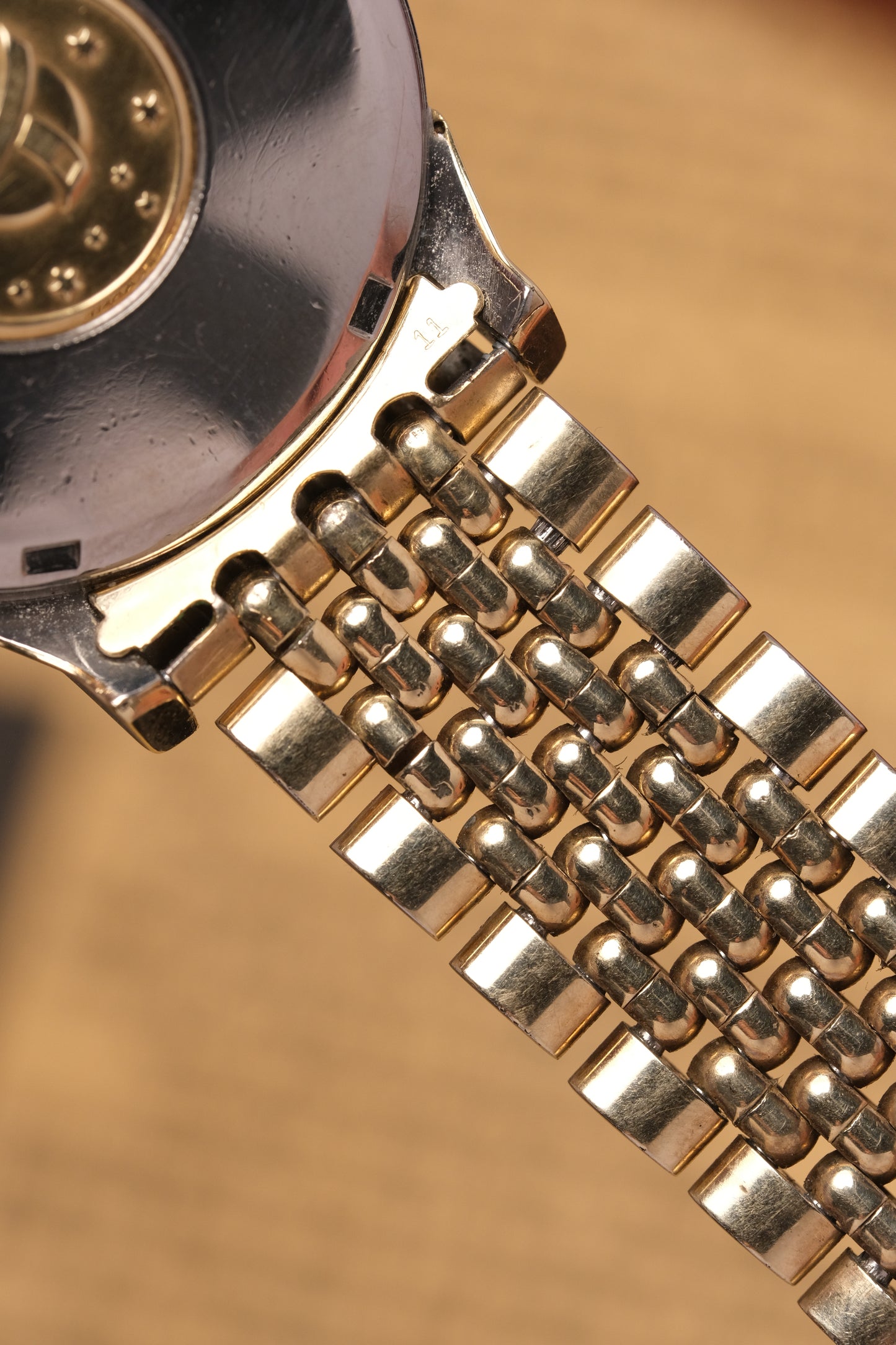 1968 OMEGA CONSTELLATION PIE PAN DOG LEG GOLD BRACELET  AUTOMATIC CHRONOMETER REF. 168.005