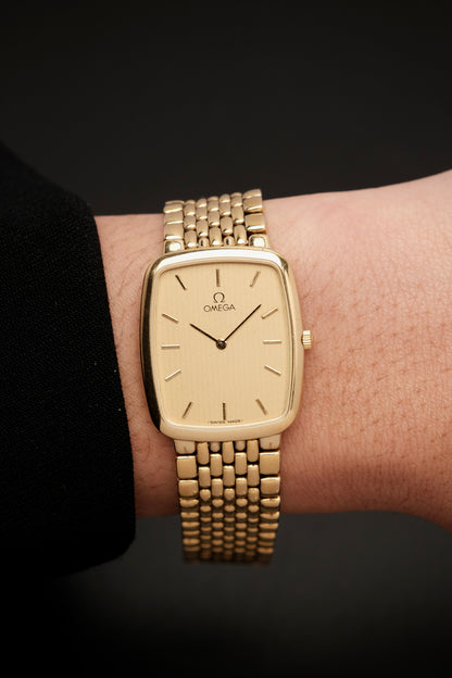 Omega De Ville Ref. 395.0876.2 Cal.1378 Ultra Thin Gold Quartz Integrated Bracelet