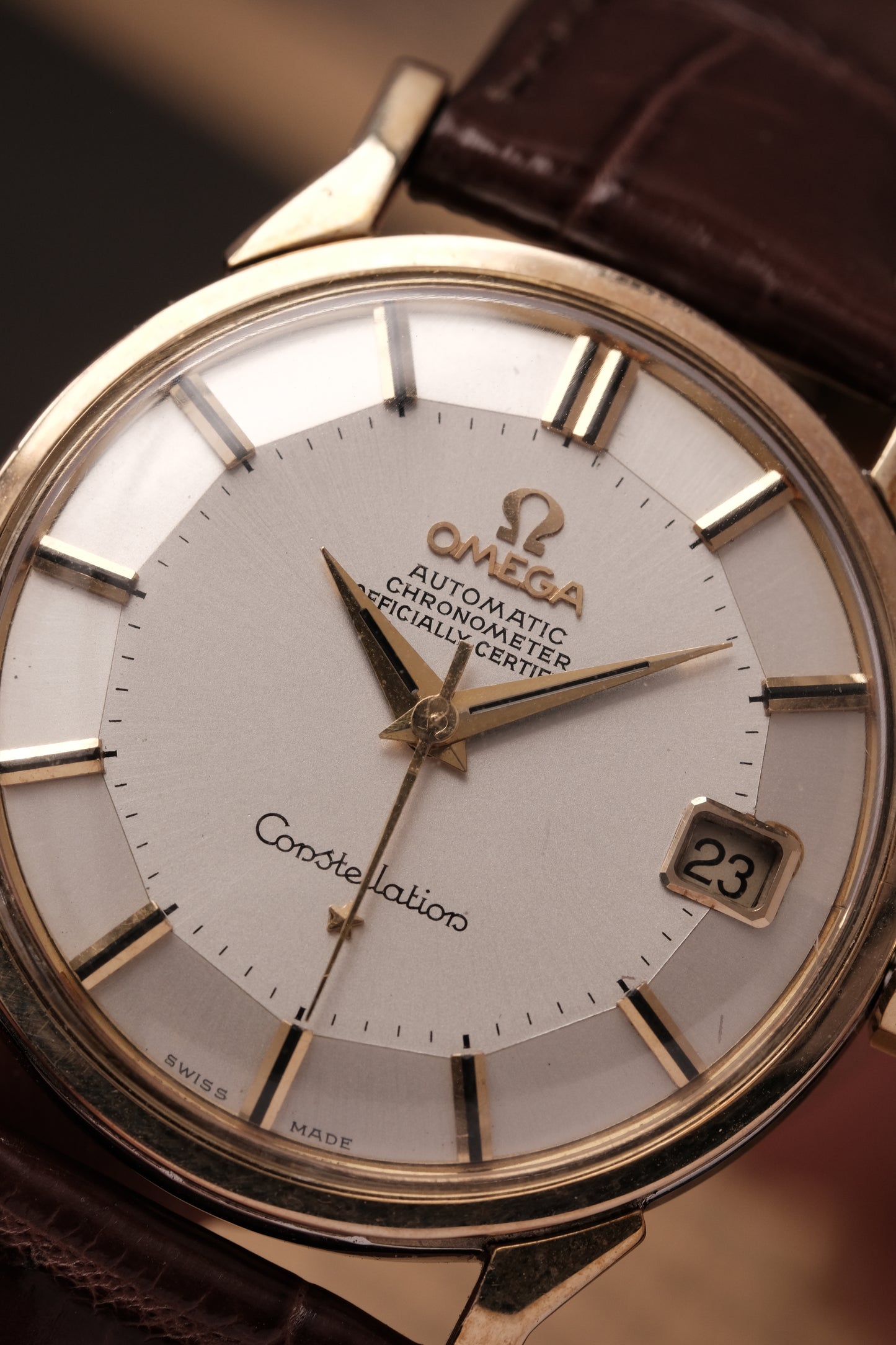 1966 OMEGA CONSTELLATION PIE PAN DOG LEG White Dial AUTOMATIC CHRONOMETER REF. 168.005