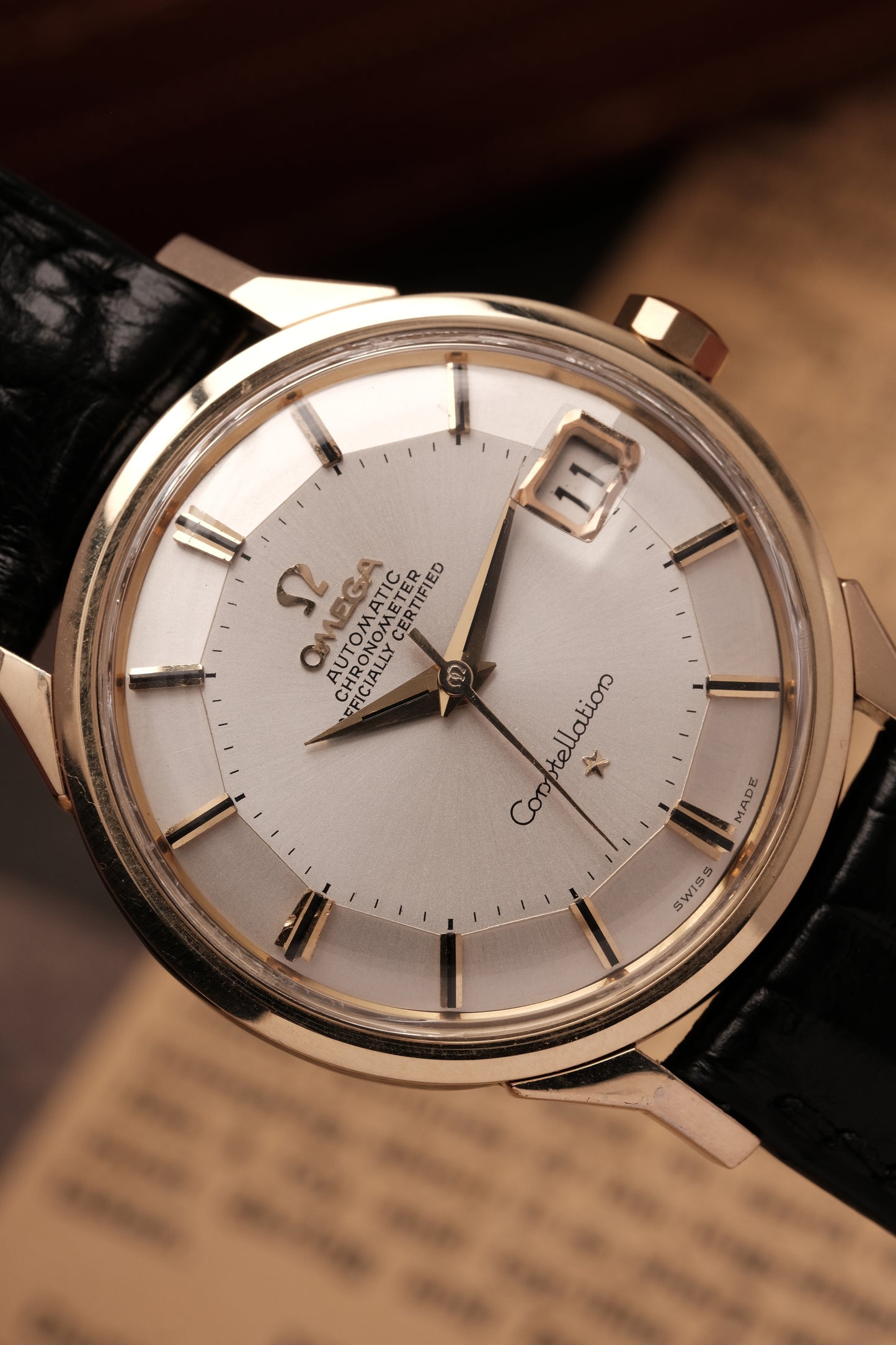 1959 OMEGA CONSTELLATION PIE PAN DOG LEG White Dial AUTOMATIC CHRONOMETER REF. 168.005 ( Black Strap)