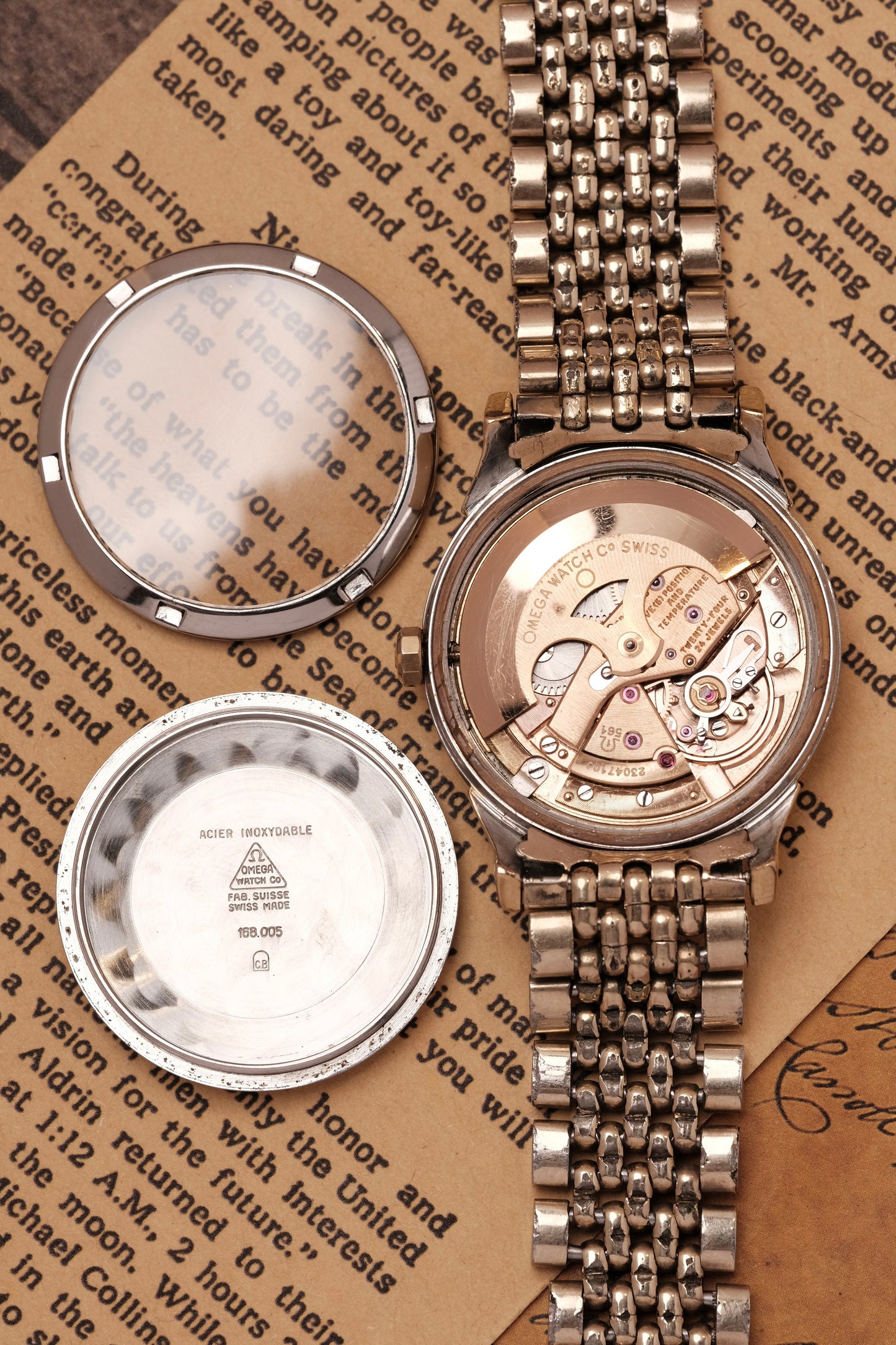 OMEGA CONSTELLATION PIE PAN DOG LEG GOLD AUTOMATIC CHRONOMETER REF. 168.005 (MOD CASE BACK)