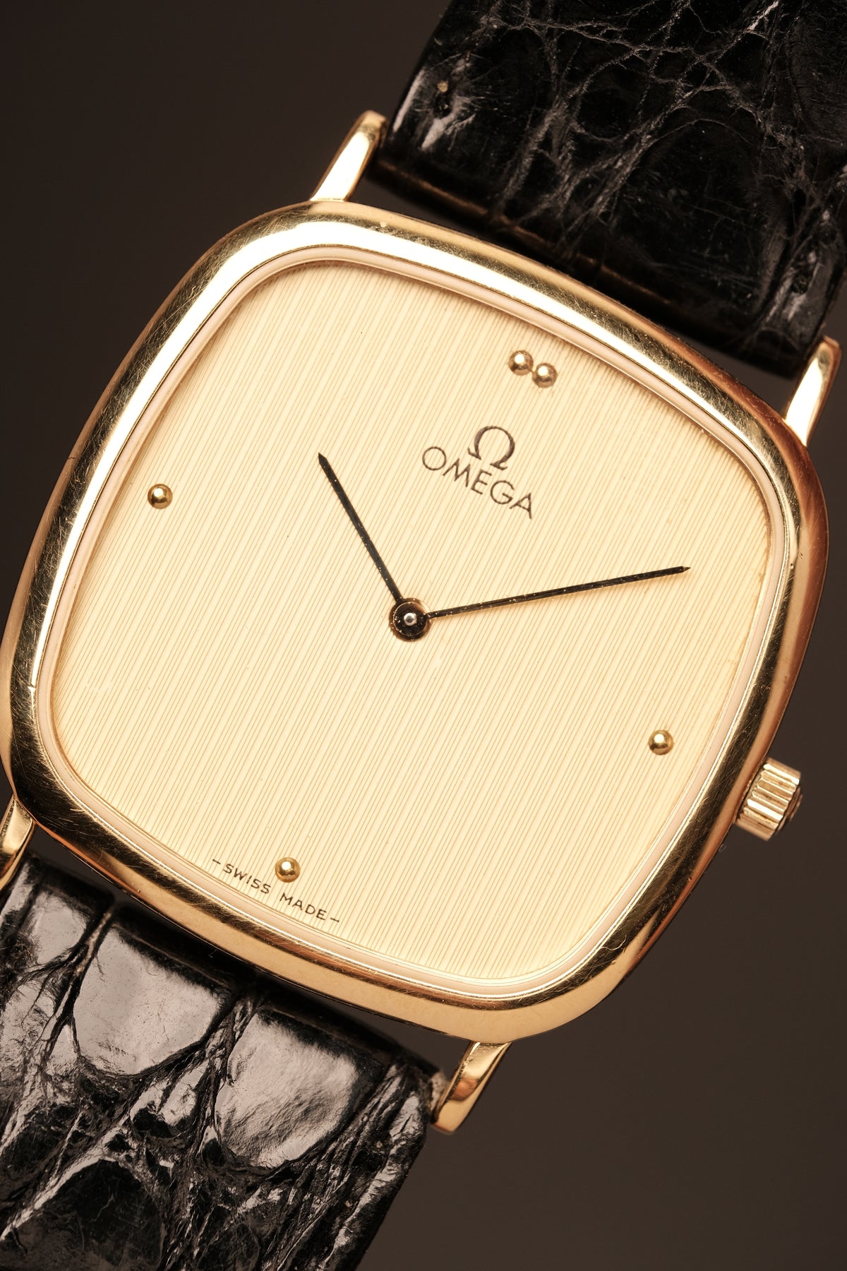 Vintage Omega De Ville Square (30x30mm) Quartz Ref. 195.0077