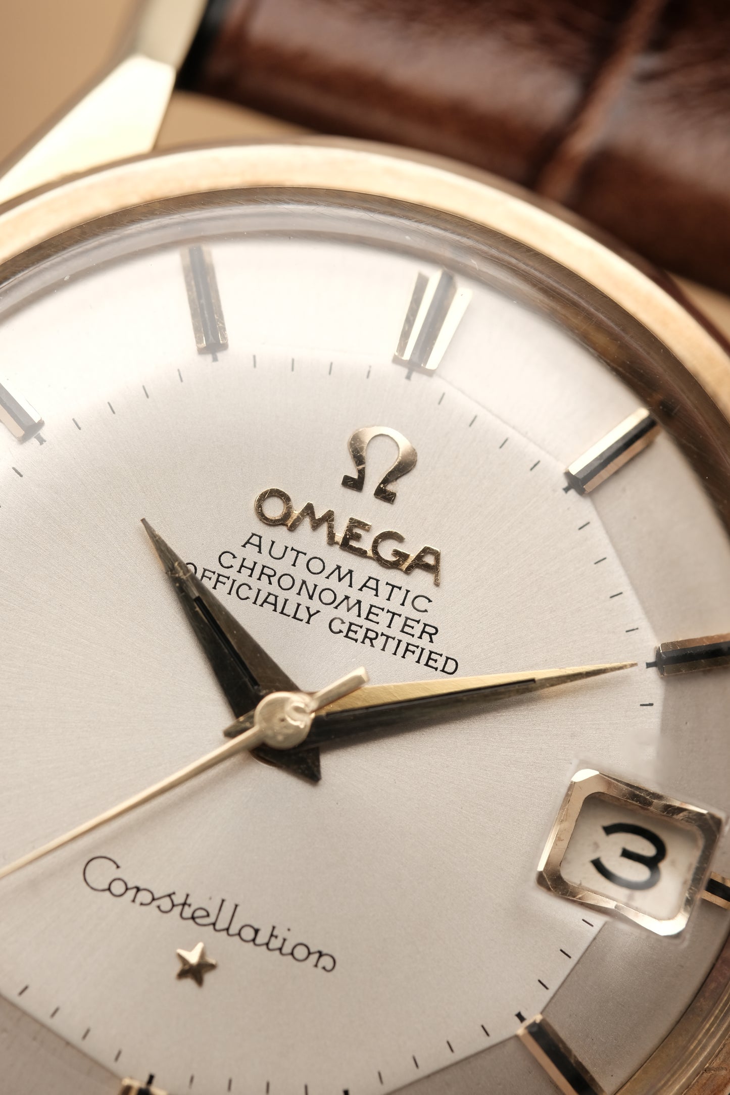 1964 OMEGA CONSTELLATION PIE PAN DOG LEG White Dial AUTOMATIC CHRONOMETER REF. 168.005