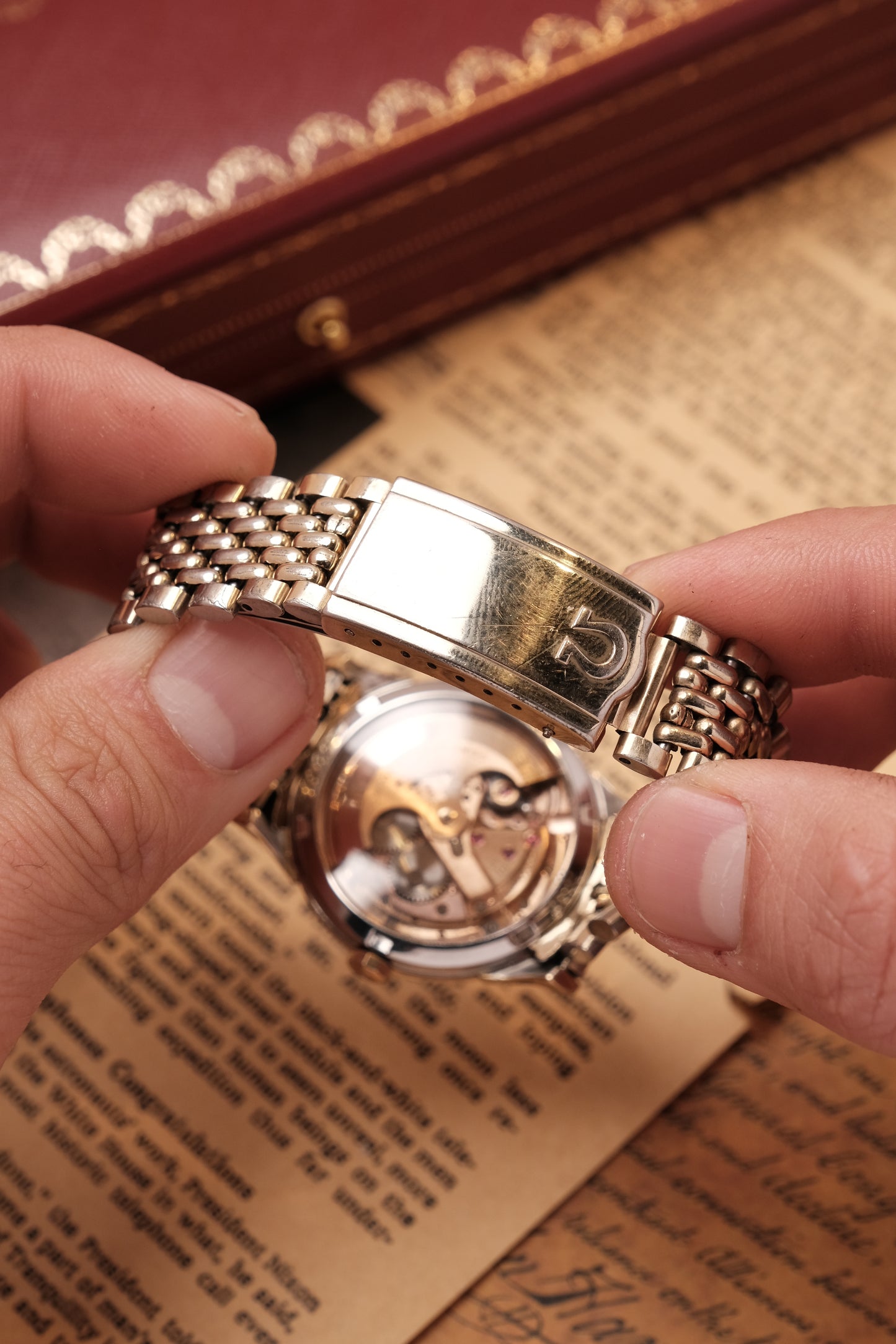 OMEGA CONSTELLATION PIE PAN DOG LEG GOLD AUTOMATIC CHRONOMETER REF. 168.005 (MOD CASE BACK)