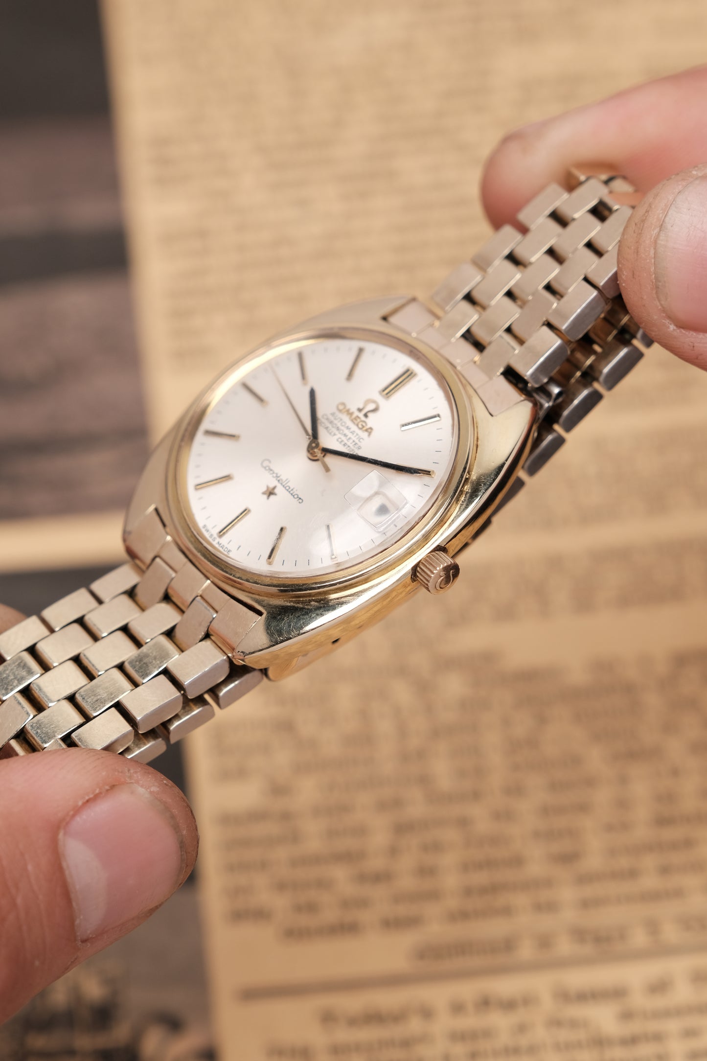 1969 OMEGA Constellation C-shape Day Chronometer White Dial - 168.017