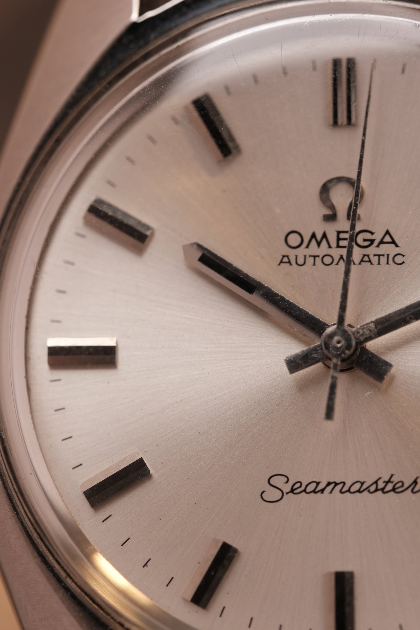 OMEGA Seamaster 166.067 Cal.565 Date Silver Dial Automatic Watch
