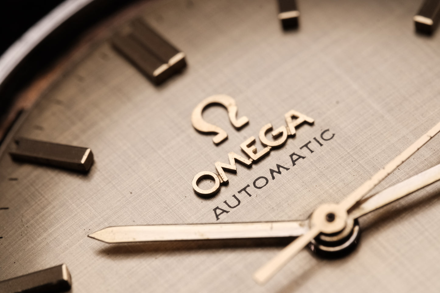 1964 Omega Seamaster De Villé Automatic Gold Linen Dial 14700