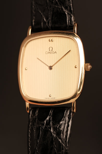 Vintage Omega De Ville Square (30x30mm) Quartz Ref. 195.0077
