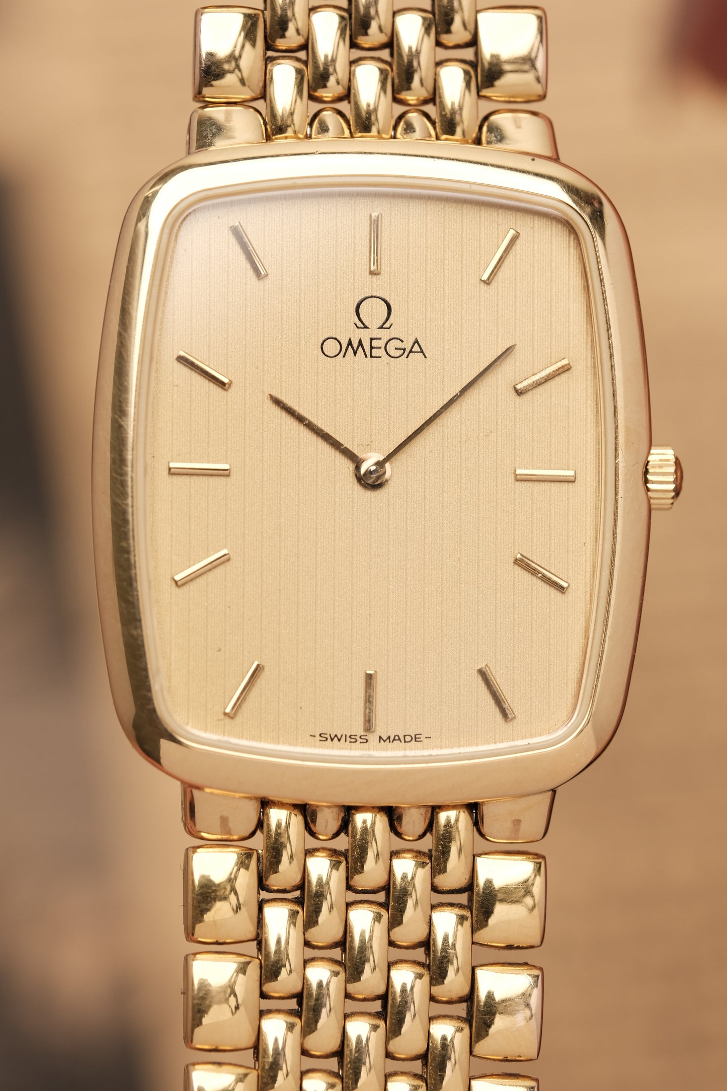 Omega De Ville Ref. 395.0876.2 Cal.1378 Ultra Thin Gold Quartz Integrated Bracelet