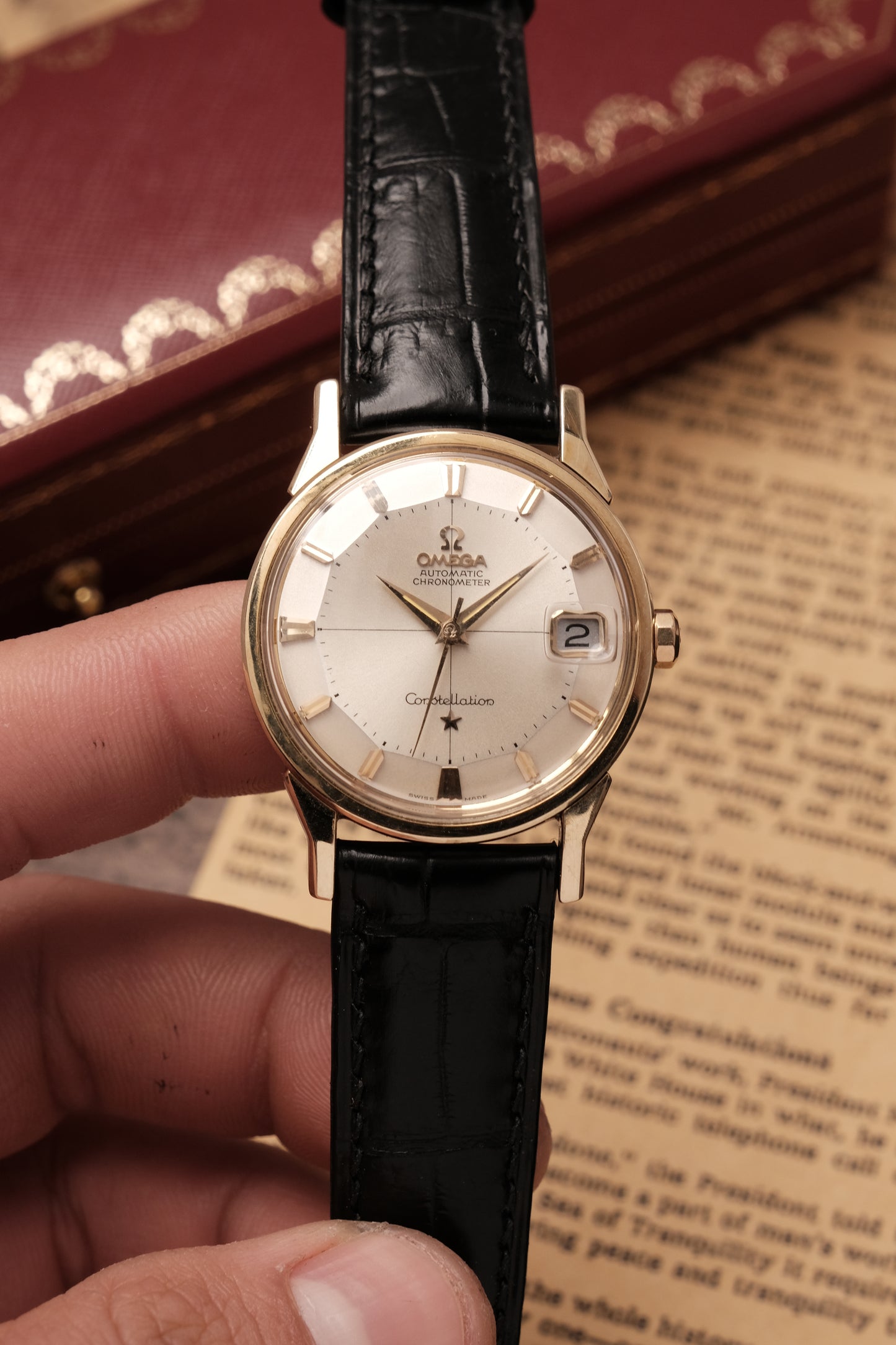 1963 OMEGA CONSTELLATION PIE PAN DOG LEG Cross Hair  Dial AUTOMATIC CHRONOMETER REF. 168.005