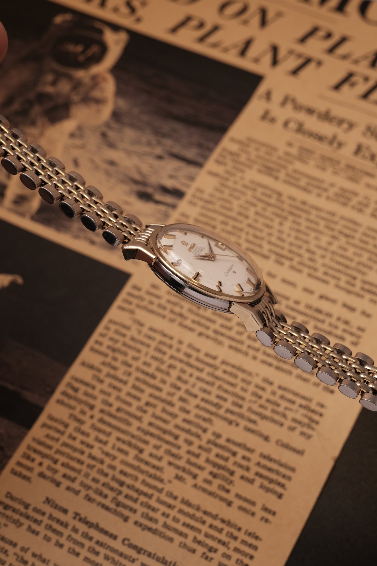 1963 OMEGA CONSTELLATION PIE PAN DOG LEG GOLD AUTOMATIC CHRONOMETER REF. 168.005