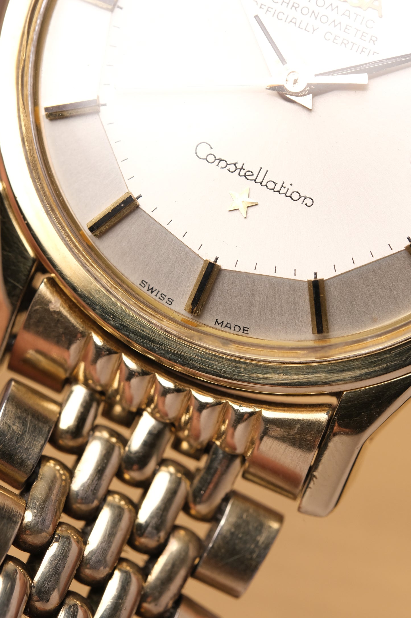 1968 OMEGA CONSTELLATION PIE PAN DOG LEG GOLD BRACELET  AUTOMATIC CHRONOMETER REF. 168.005