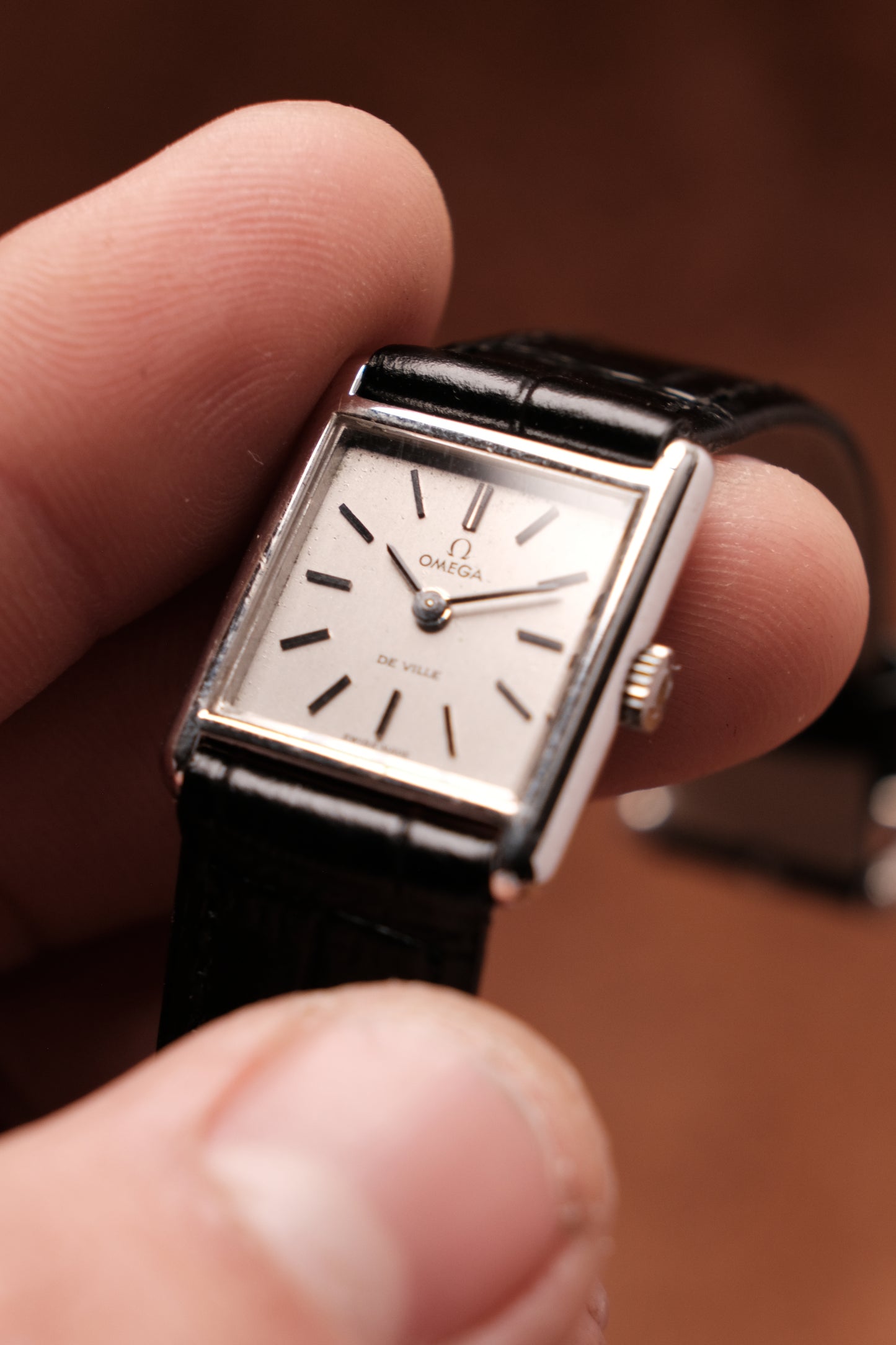 1973 OMEGA DE VILLE Cal.485 HAND-WINDING WOMEN'S VINTAGE TANK WATCH SWISS