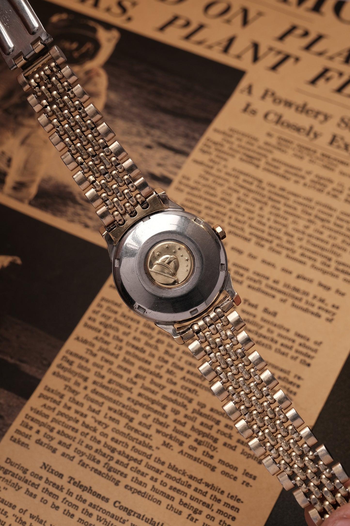 1963 OMEGA CONSTELLATION PIE PAN DOG LEG GOLD AUTOMATIC CHRONOMETER REF. 168.005