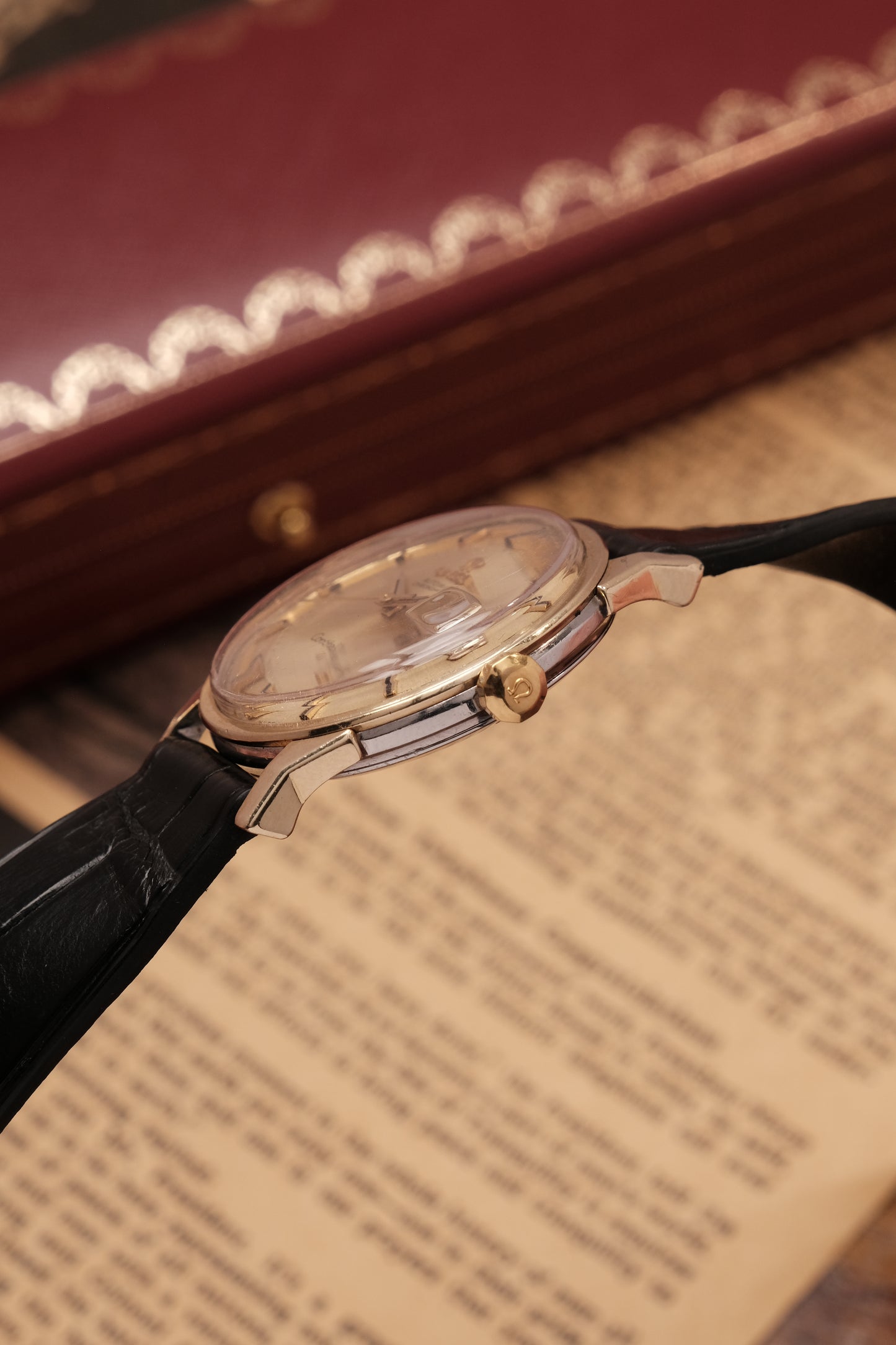 1962 OMEGA CONSTELLATION PIE PAN Champagne Dial CHRONOMETER REF 14902-62 or 168.005