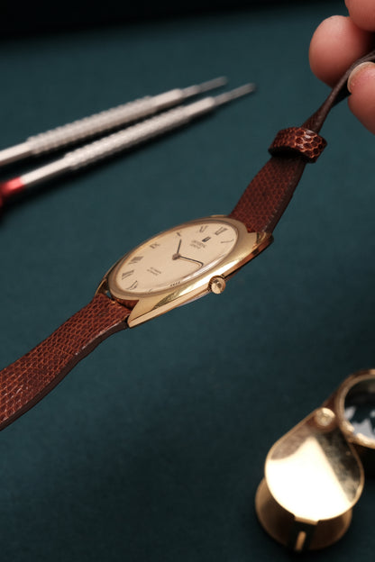 UNIVERSAL GENÈVE Microtor GILT SHADOW ULTRA-THIN AUTOMATIC REF. 566101