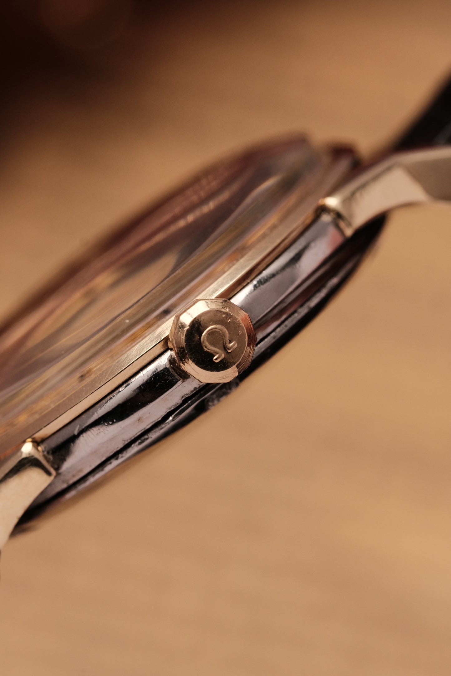 1964 OMEGA CONSTELLATION PIE PAN DOG LEG CHAMPAGNE Dial AUTOMATIC CHRONOMETER REF. 167.005