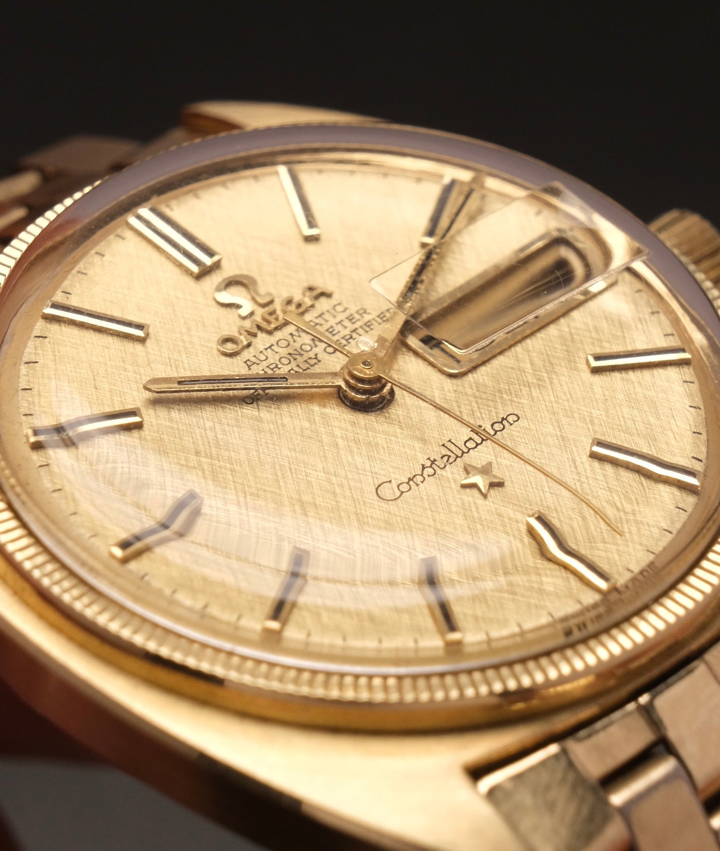 OMEGA Constellation C-shape Day-date Chronometer Linen Champagne Dial  - 168.029