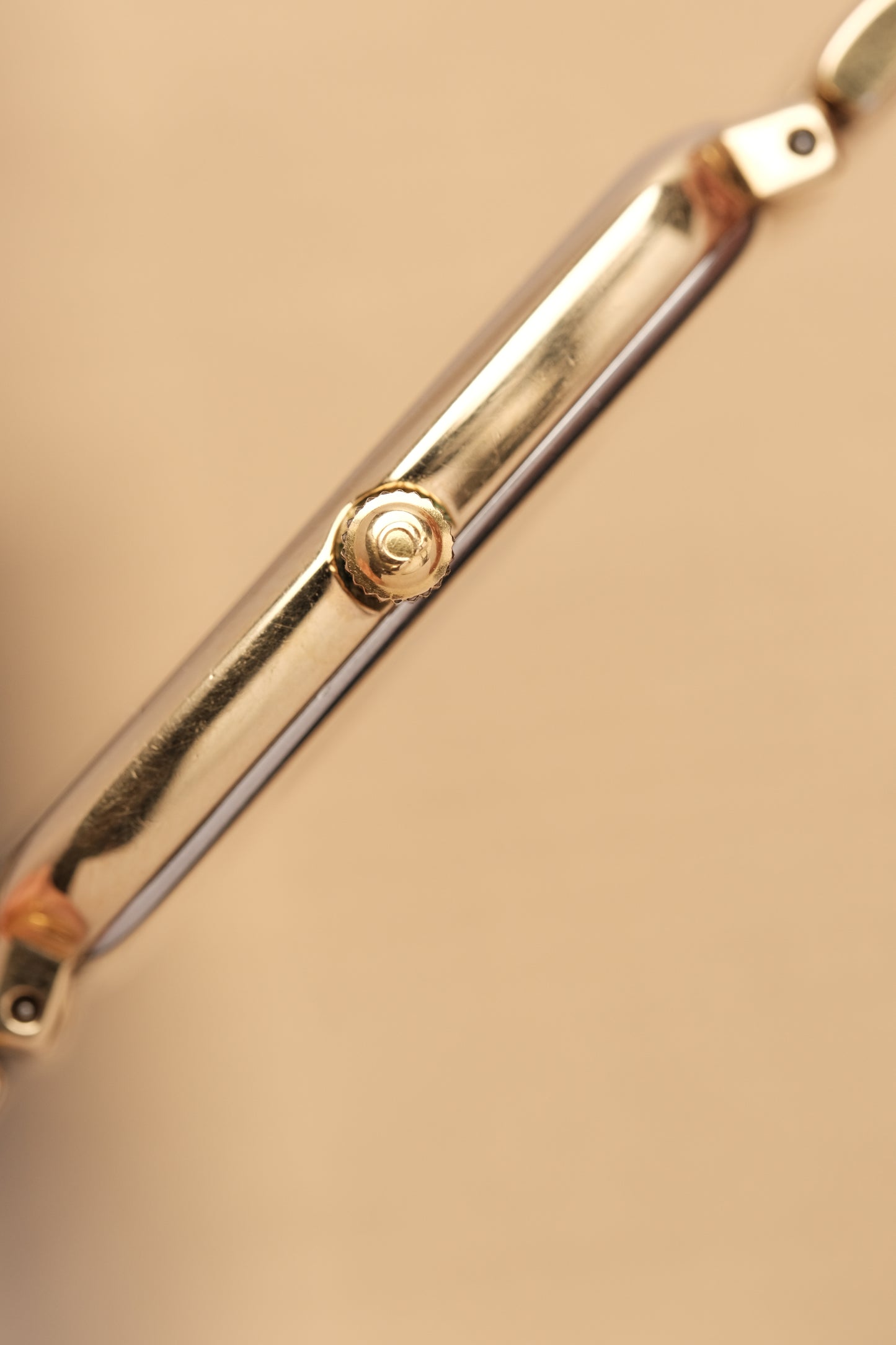 Omega De Ville Ref. 395.0876.2 Cal.1378 Ultra Thin Gold Quartz Integrated Bracelet