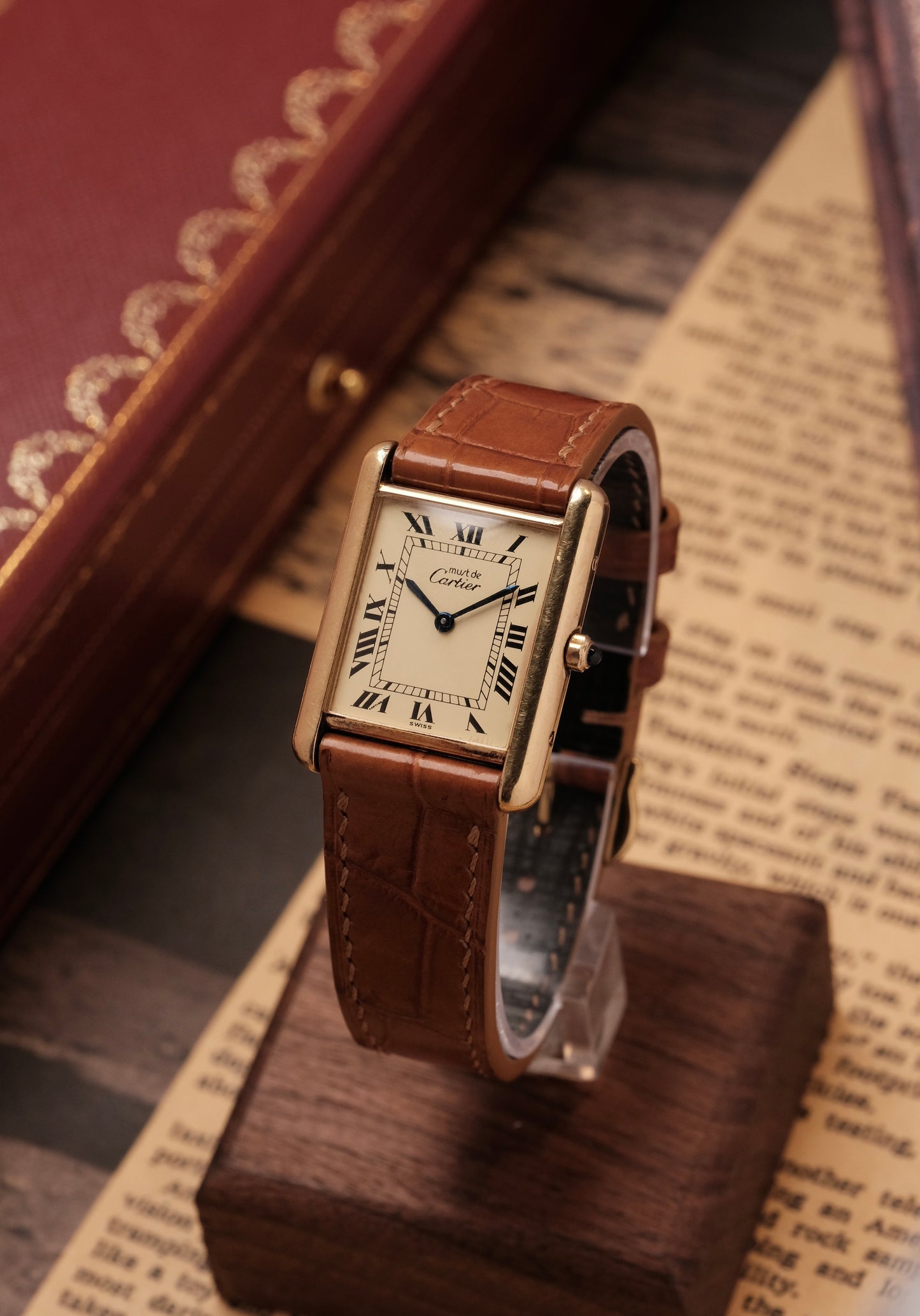 CARTIER MUST DE CARTIER TANK VERMEIL ROMAN DIAL REF. 64221