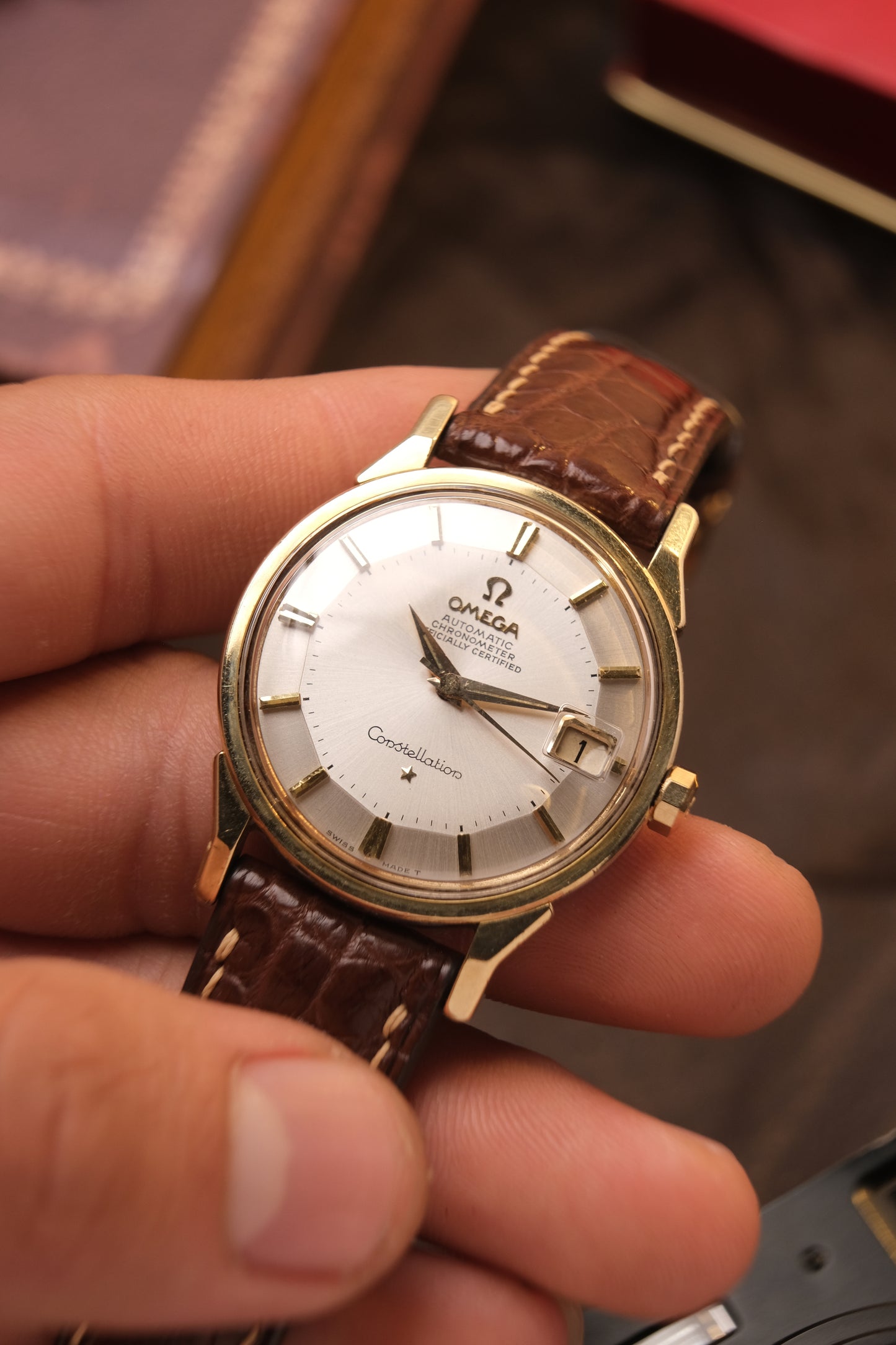 OMEGA CONSTELLATION White Dial AUTOMATIC CHRONOMETER REF. 168.005