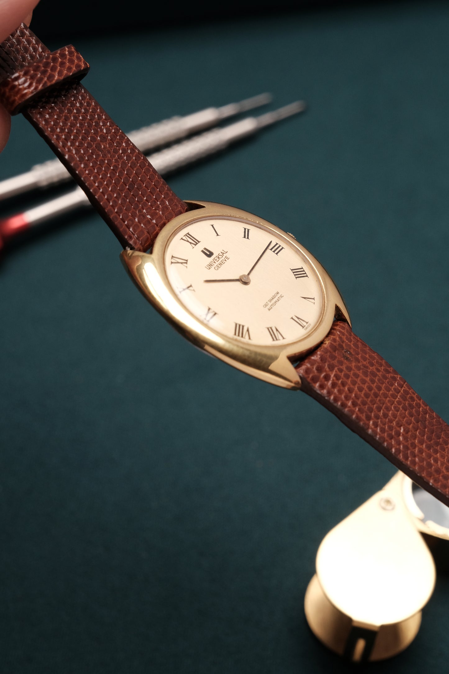 UNIVERSAL GENÈVE Microtor GILT SHADOW ULTRA-THIN AUTOMATIC REF. 566101
