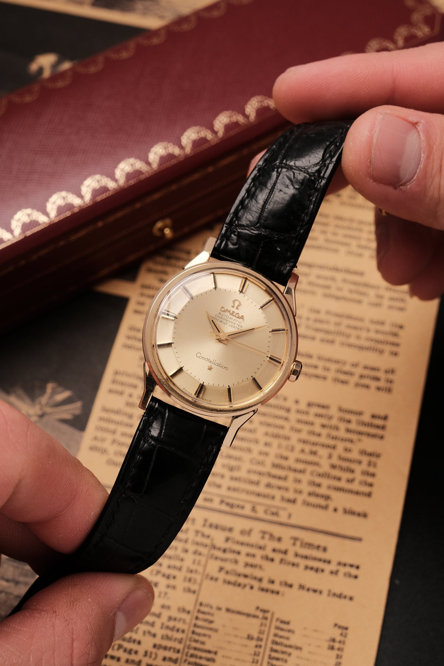 1964 OMEGA CONSTELLATION PIE PAN DOG LEG CHAMPAGNE Dial AUTOMATIC CHRONOMETER REF. 167.005