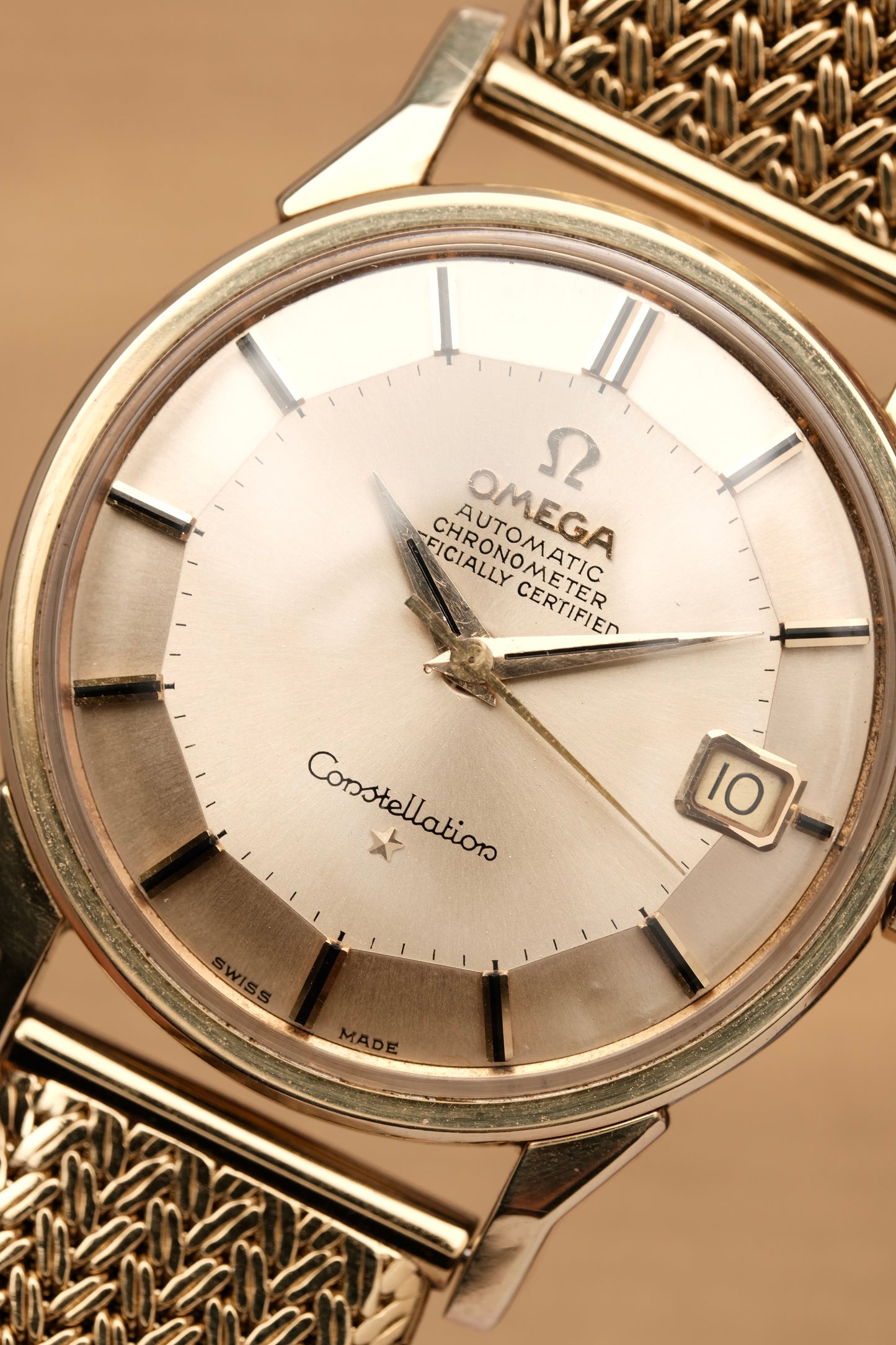 1963 OMEGA CONSTELLATION PIE PAN DOG LEG White Dial AUTOMATIC CHRONOMETER REF. 168.005