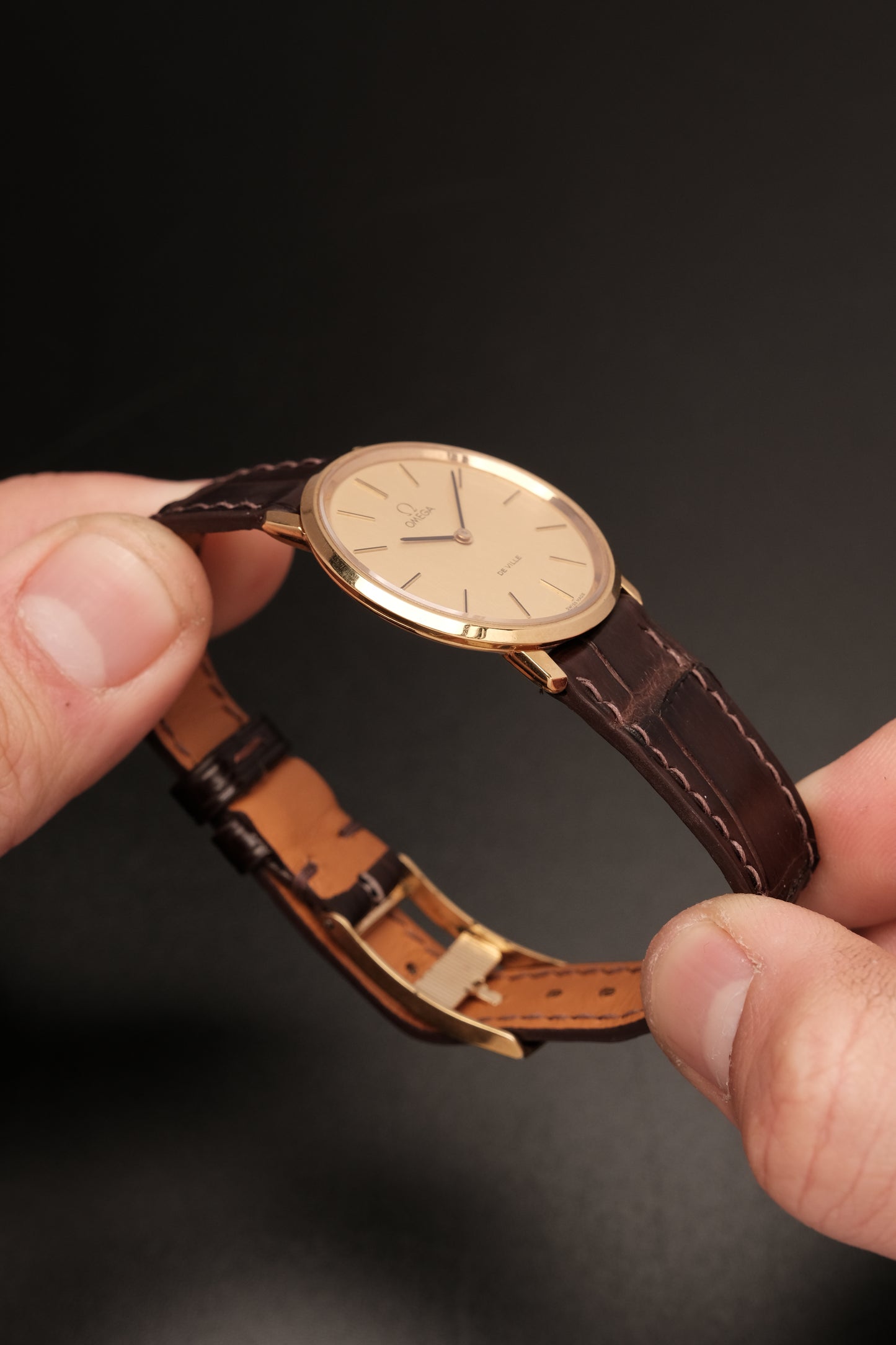 1970's OMEGA De Ville 111.0107 Cal.625 Gold Manual Winding Vintage