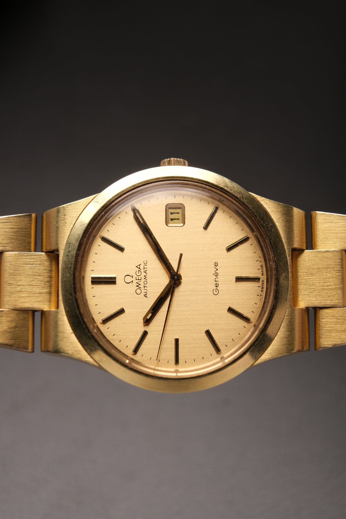 Vintage Omega Genève 166.0173 Gold Case Gold Bracelet