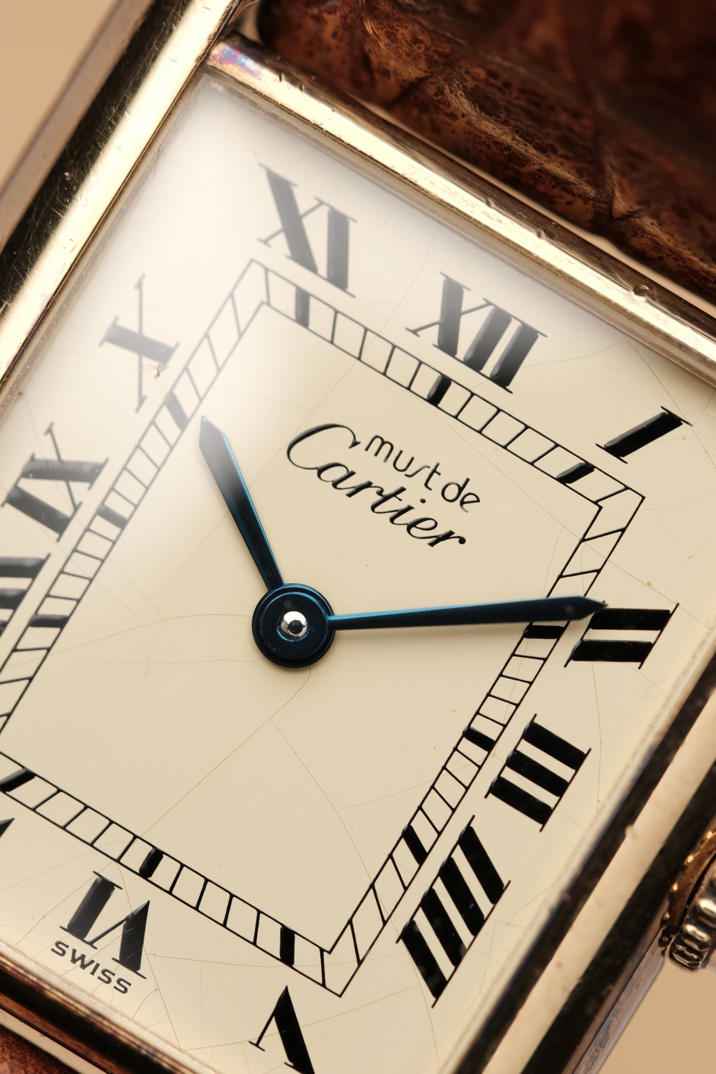 CARTIER MUST DE TANK VERMEIL (LM 23x31mm) ROMAN DIAL QUARTZ Ref.590005