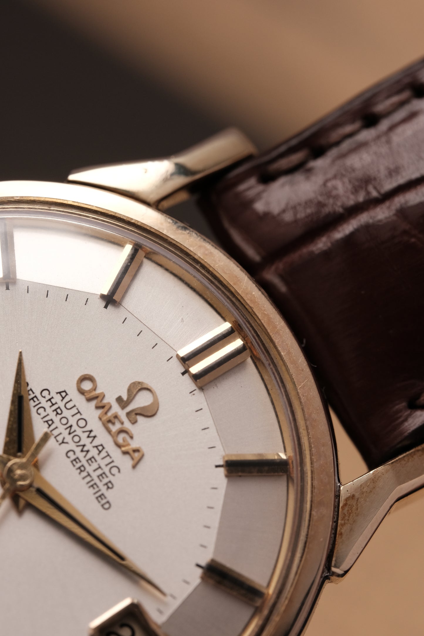 1966 OMEGA CONSTELLATION PIE PAN DOG LEG White Dial AUTOMATIC CHRONOMETER REF. 168.005