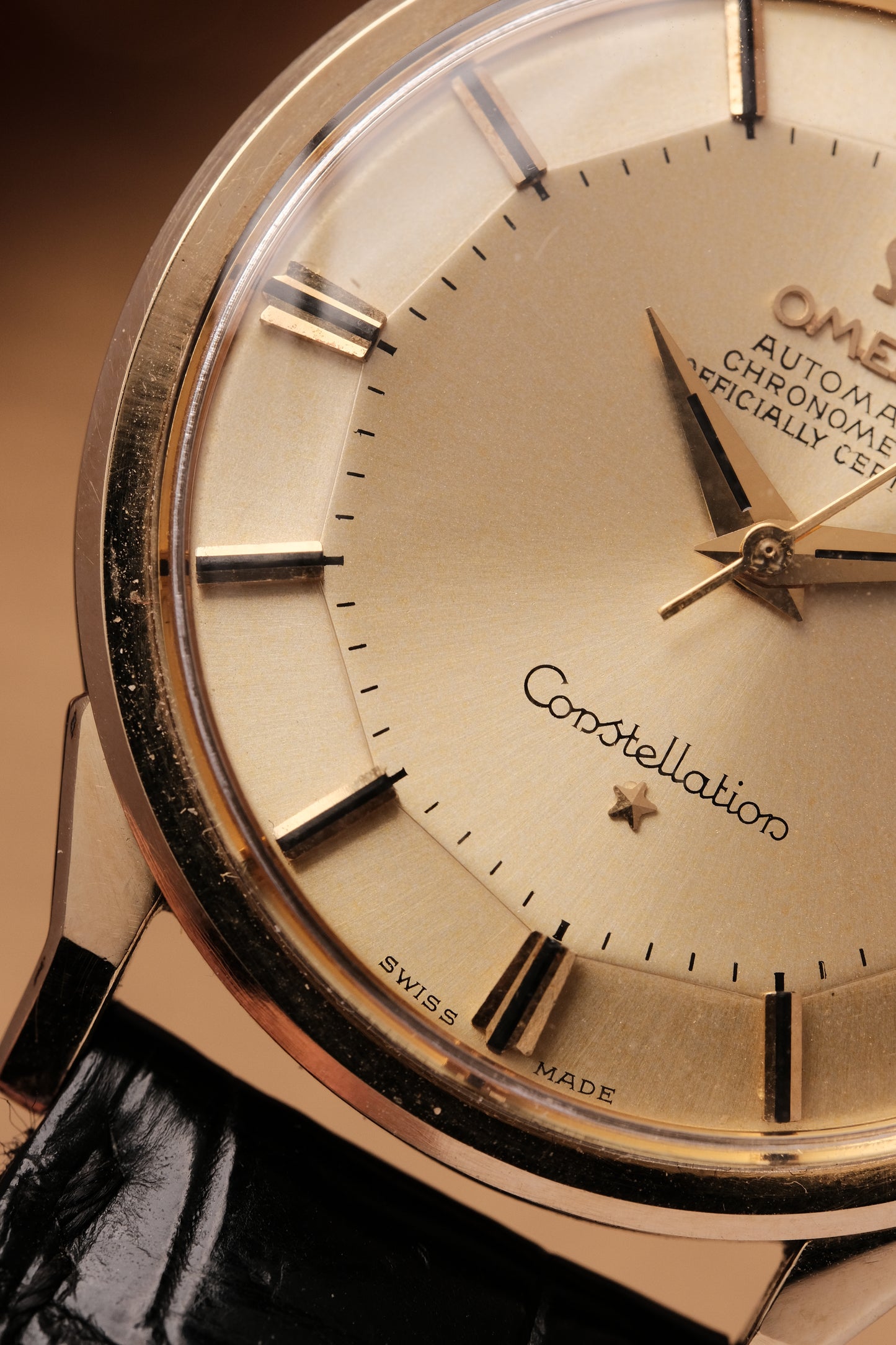 1964 OMEGA CONSTELLATION PIE PAN DOG LEG CHAMPAGNE Dial AUTOMATIC CHRONOMETER REF. 167.005