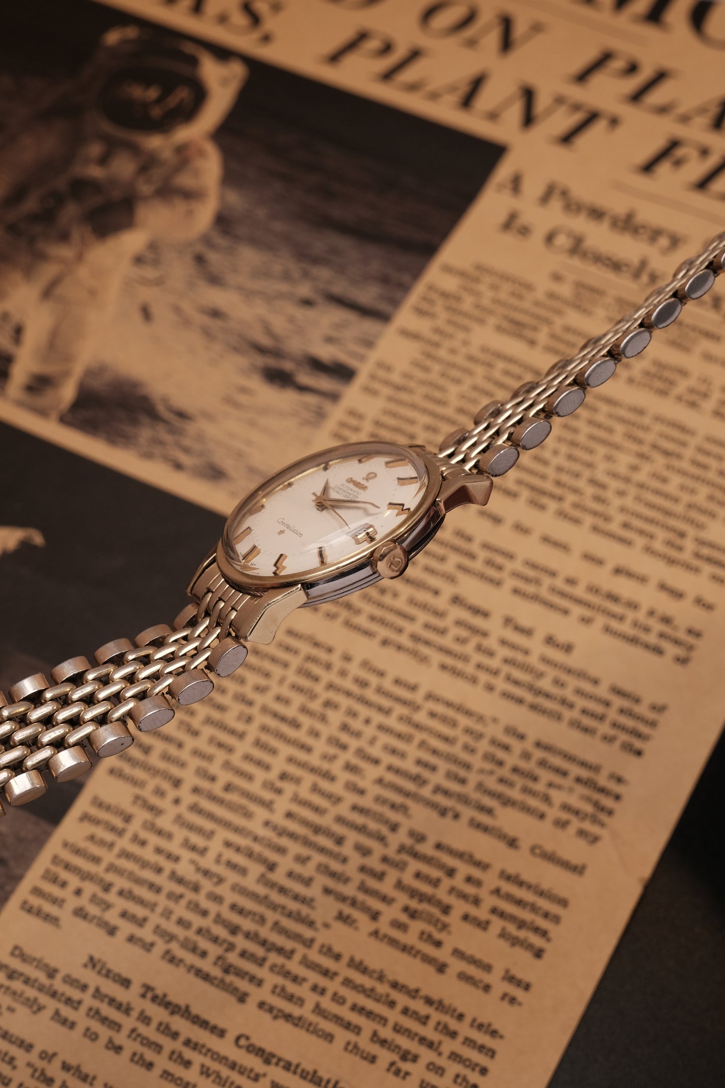 1963 OMEGA CONSTELLATION PIE PAN DOG LEG GOLD AUTOMATIC CHRONOMETER REF. 168.005