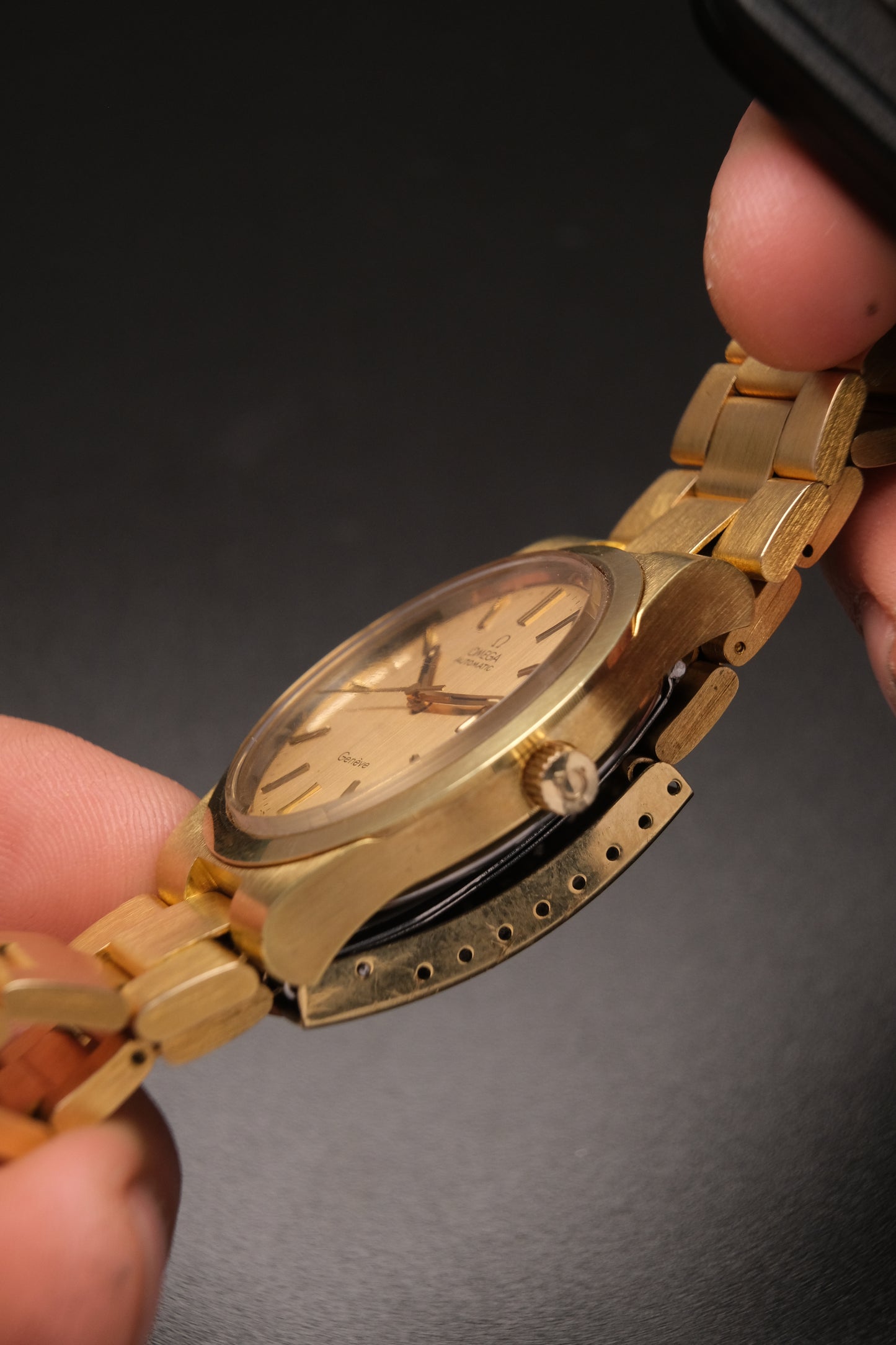 Vintage Omega Genève 166.0173 Gold Case Gold Bracelet