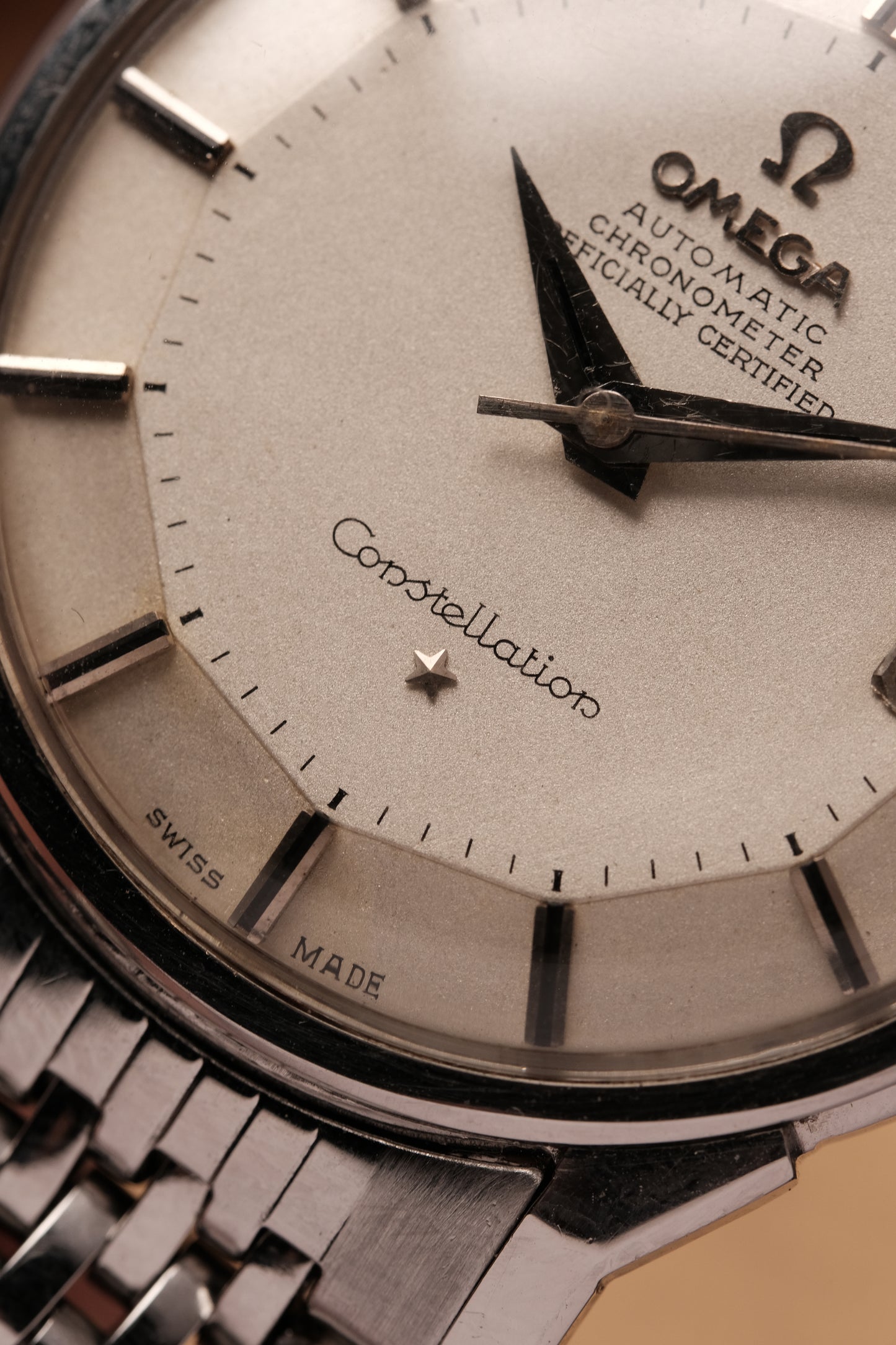 1966 OMEGA CONSTELLATION PIE PAN DOG LEG AUTOMATIC CHRONOMETER REF. 168.005