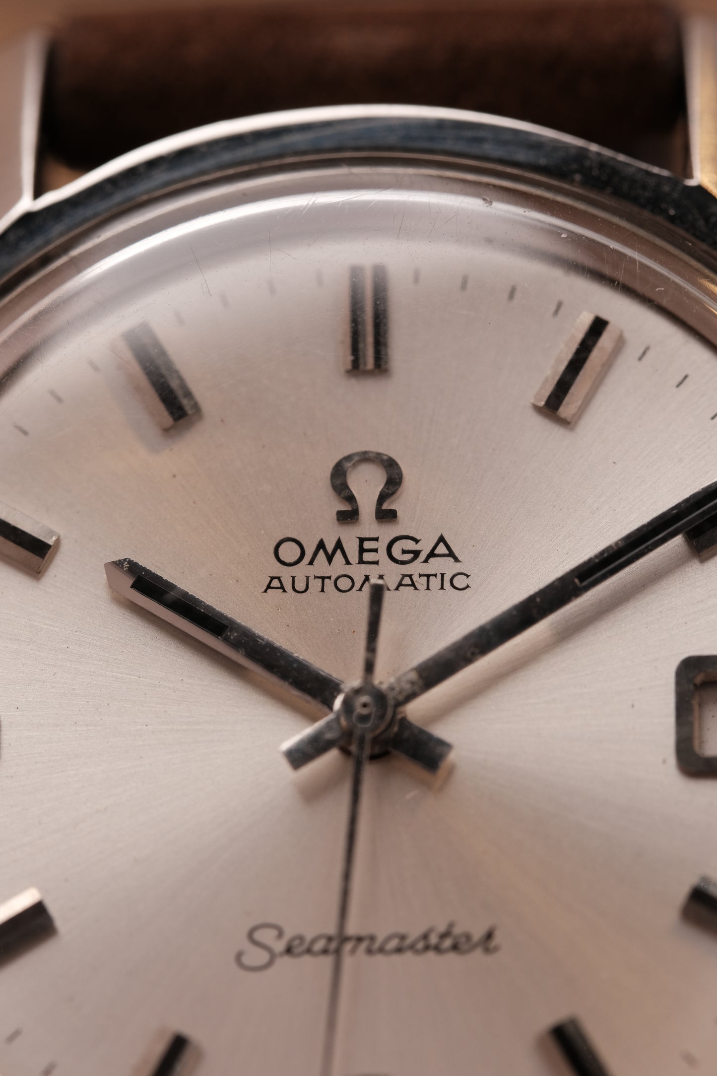 OMEGA Seamaster 166.067 Cal.565 Date Silver Dial Automatic Watch