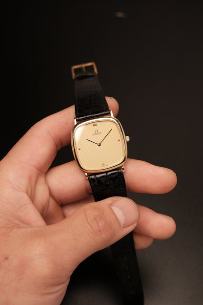 Vintage Omega De Ville Square (30x30mm) Quartz Ref. 195.0077
