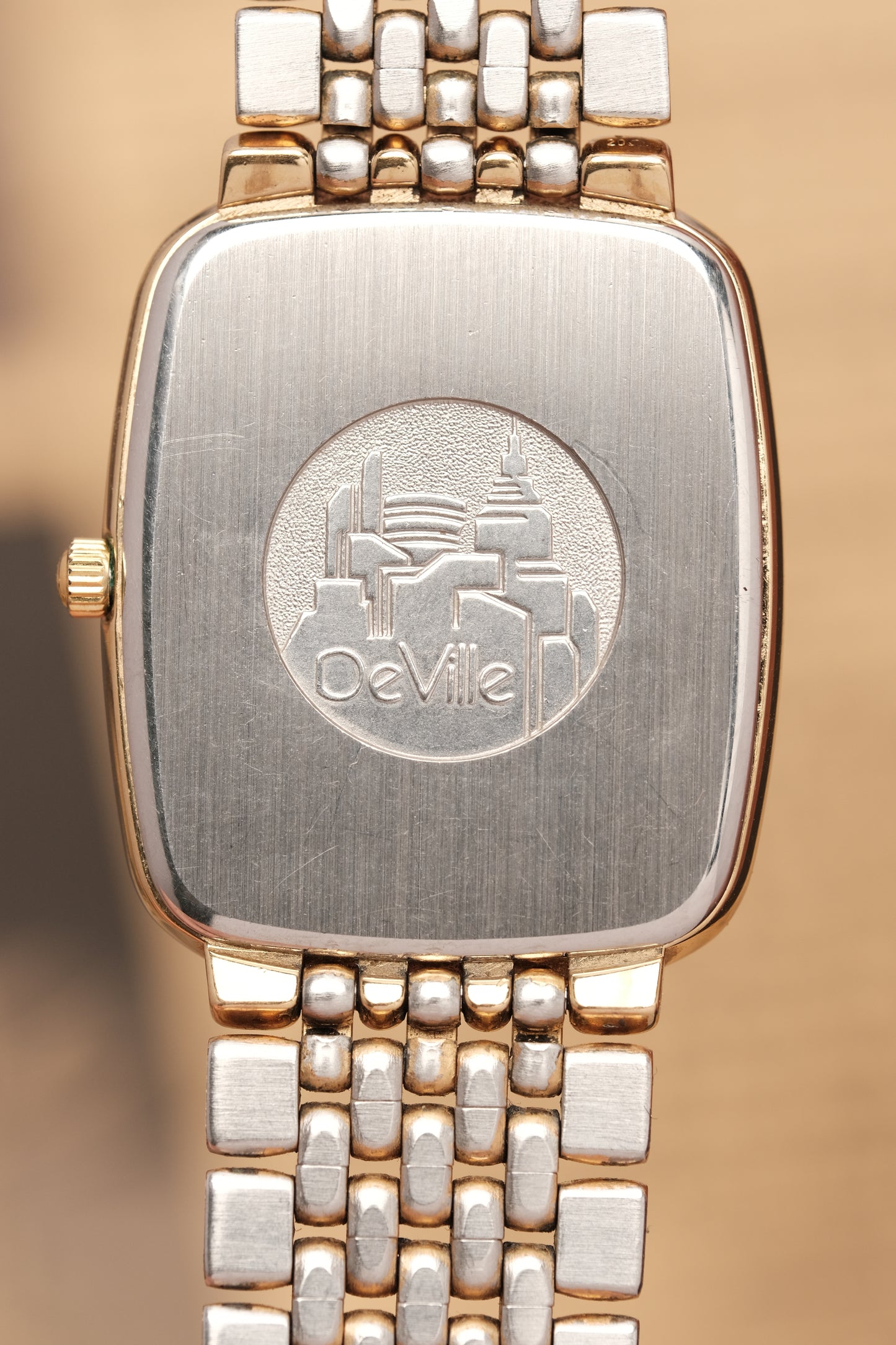 Omega De Ville Ref. 395.0876.2 Cal.1378 Ultra Thin Gold Quartz Integrated Bracelet