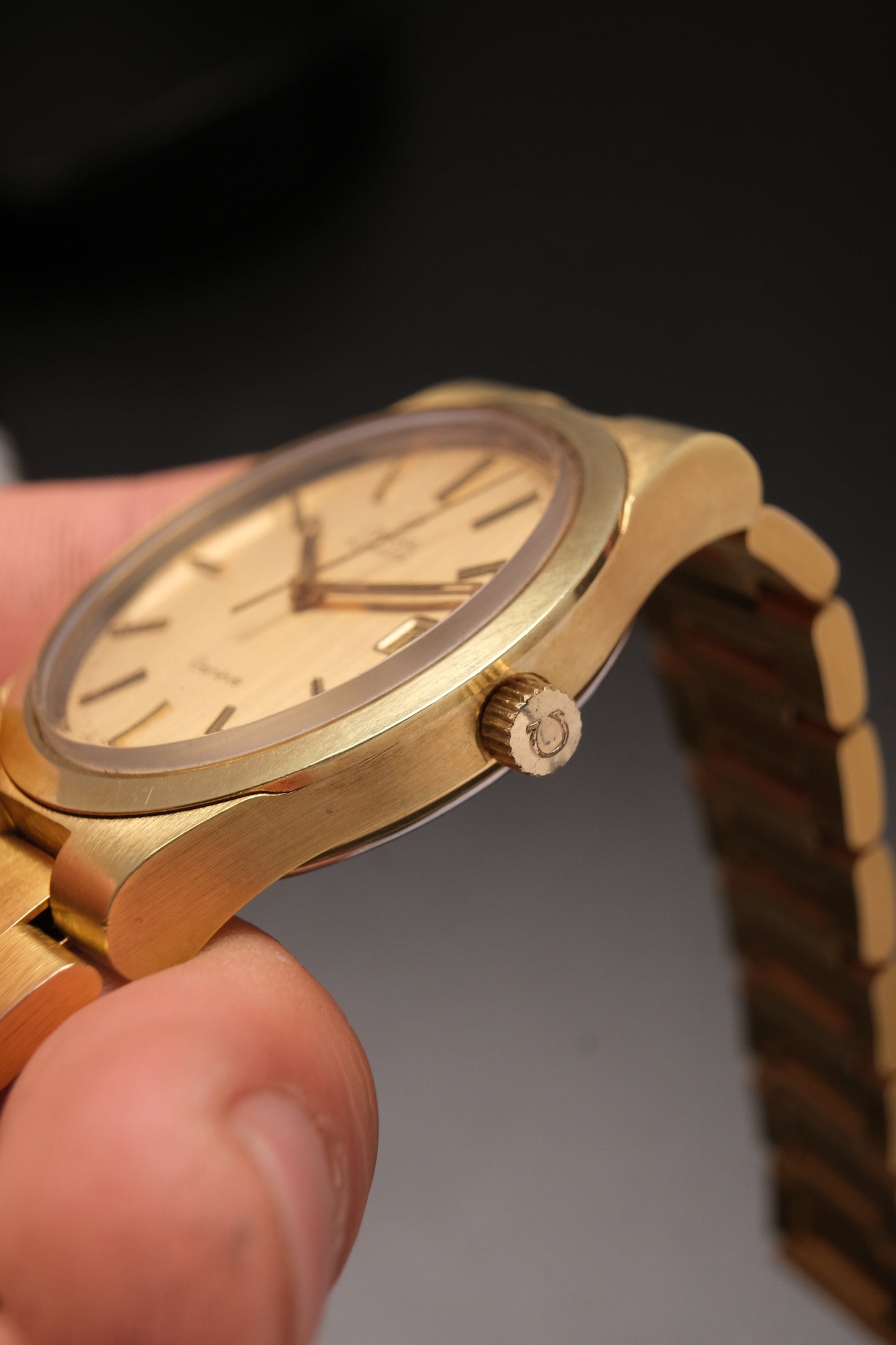 Vintage Omega Genève 166.0173 Gold Case Gold Bracelet