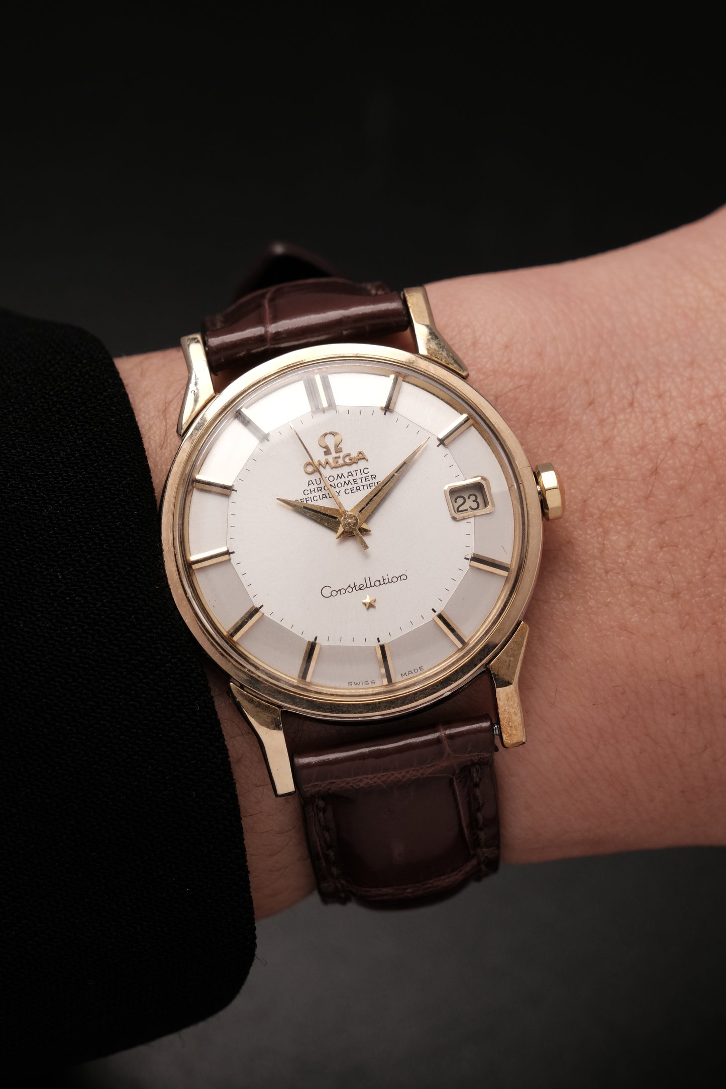 1966 OMEGA CONSTELLATION PIE PAN DOG LEG White Dial AUTOMATIC CHRONOMETER REF. 168.005