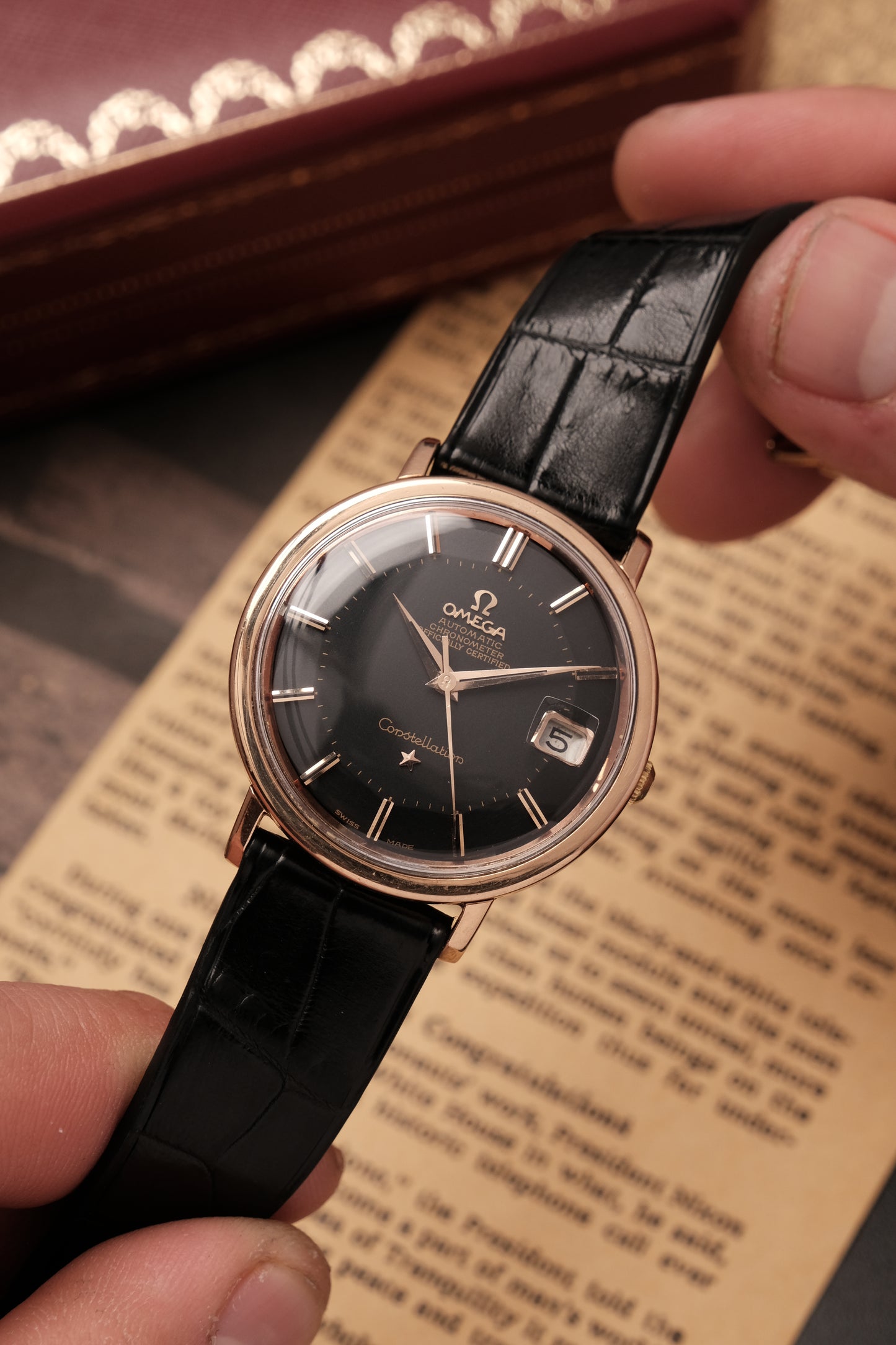 1966 OMEGA CONSTELLATION PIE PAN  Black Dial Rose Gold AUTOMATIC CHRONOMETER REF. 168.004